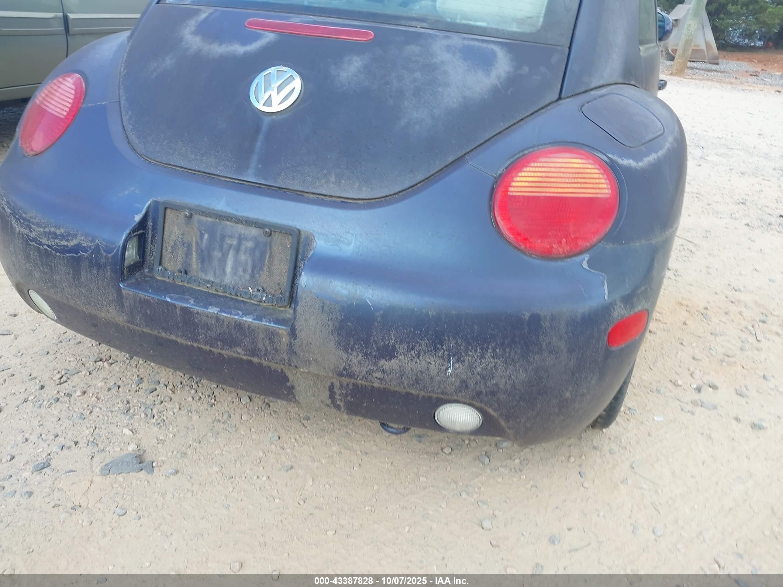 2001 Volkswagen New Beetle Gls Blue vin: 3VWCK21C71M458044