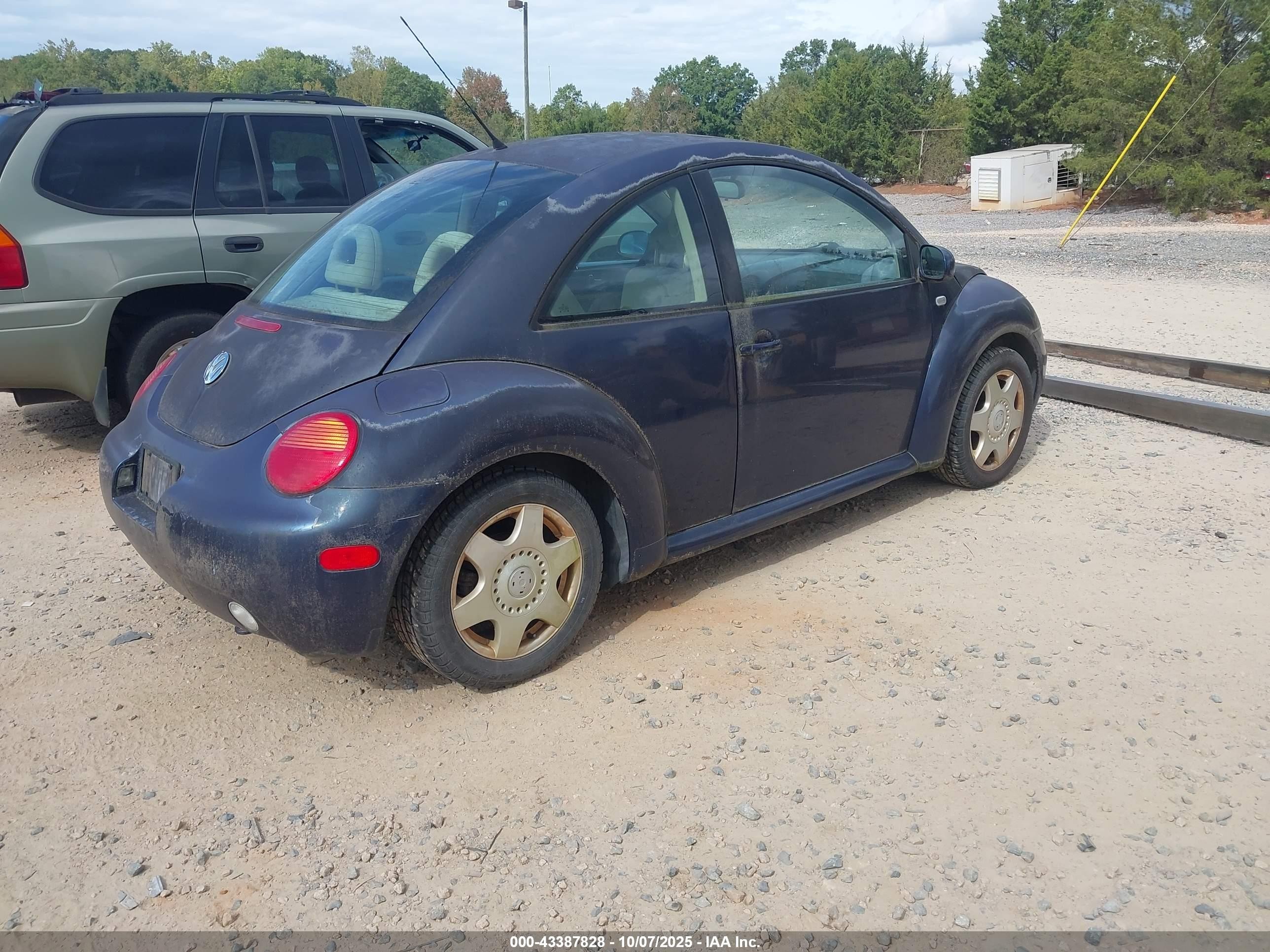 2001 Volkswagen New Beetle Gls Blue vin: 3VWCK21C71M458044