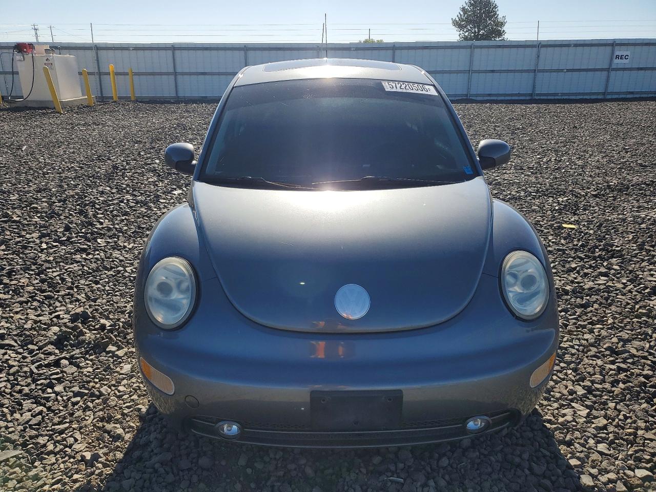 2003 Volkswagen New Beetle Gls Silver vin: 3VWCK21C73M422227