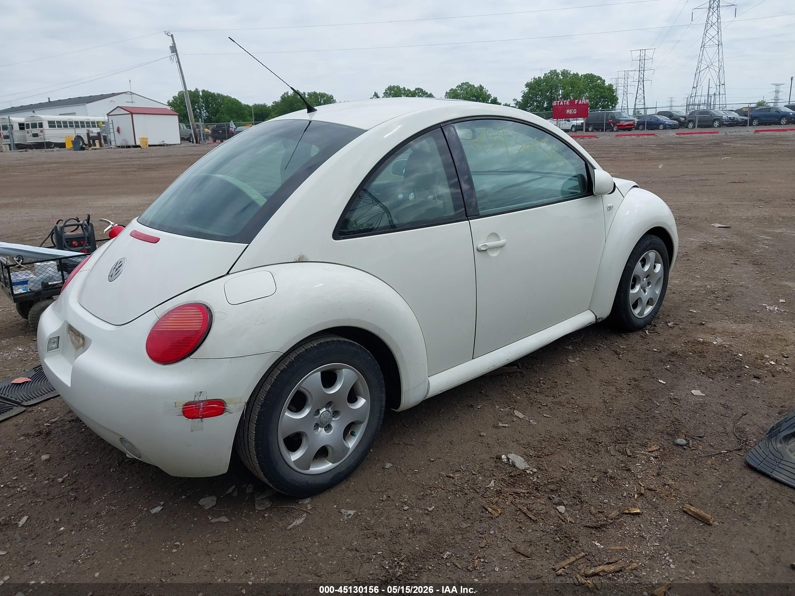 2003 Volkswagen New Beetle Gls 2.0l White vin: 3VWCK21C83M404108