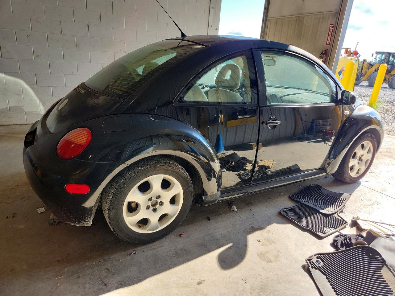 2002 Volkswagen New Beetle Gls Black vin: 3VWCK21C92M441103