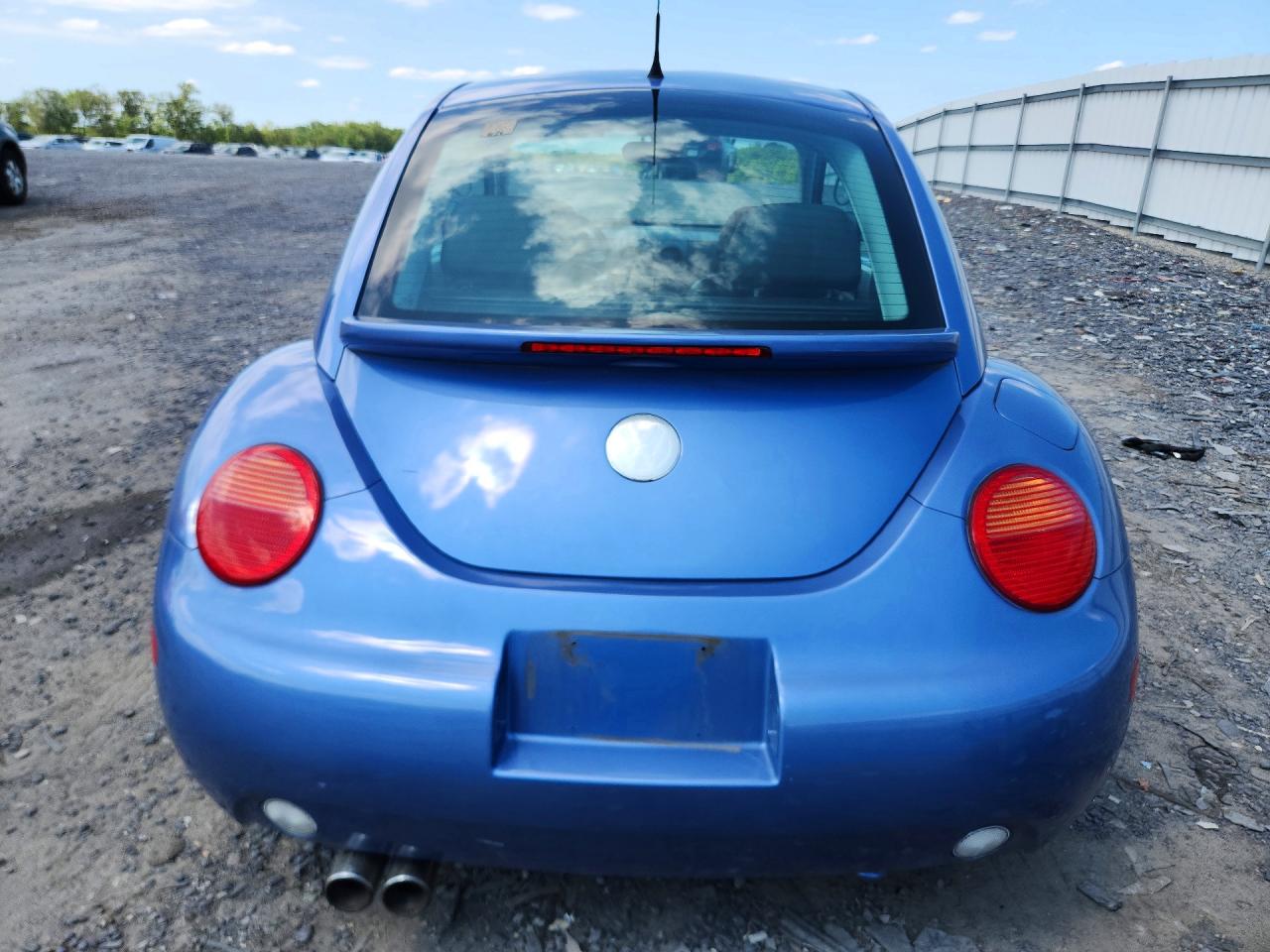 2002 Volkswagen New Beetle Gls Blue vin: 3VWCK21CX2M455561