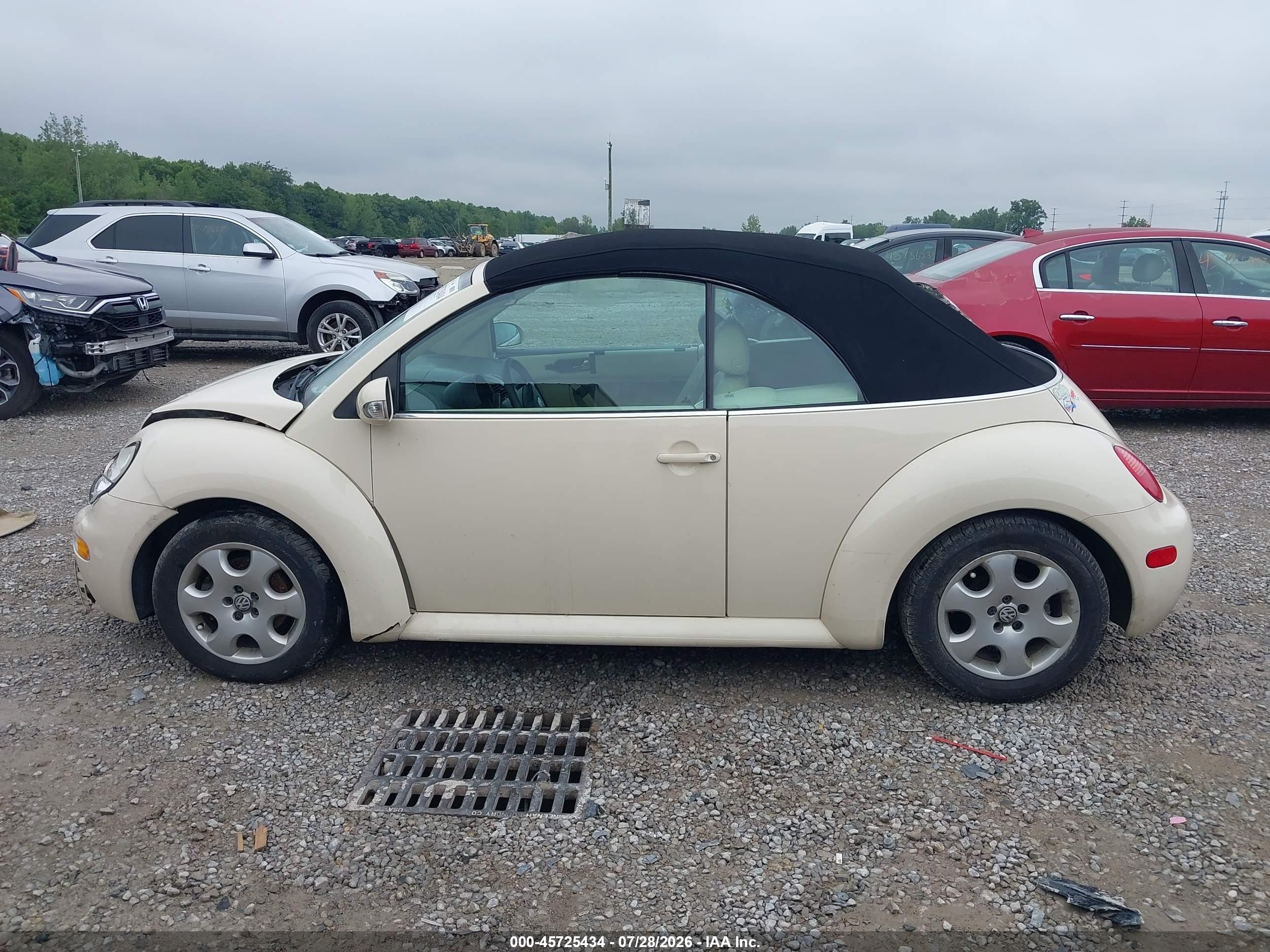 2003 Volkswagen New Beetle Gls Cream vin: 3VWCK21Y23M313587
