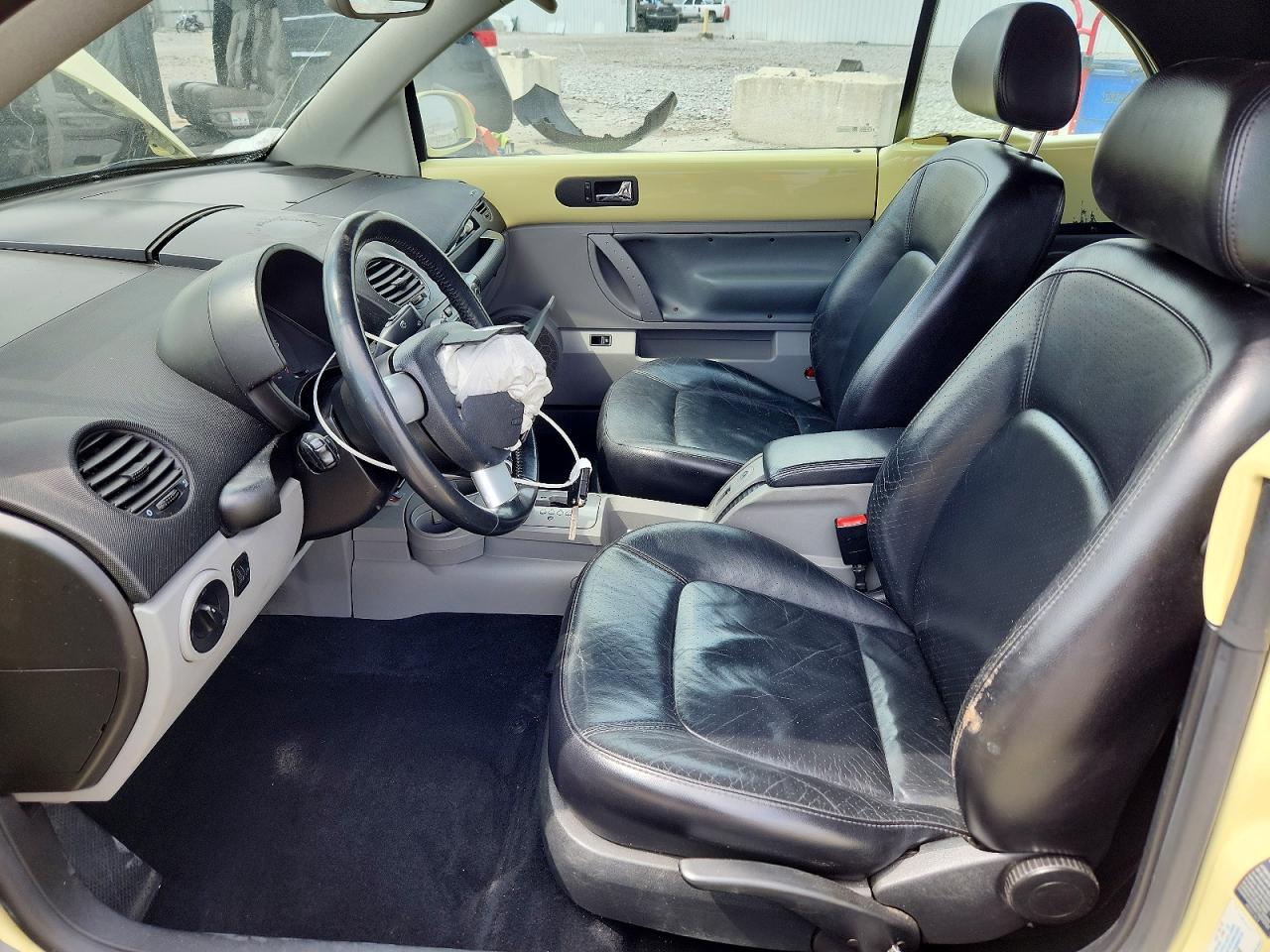 2003 Volkswagen New Beetle Gls Бежевый vin: 3VWCK21Y63M313379
