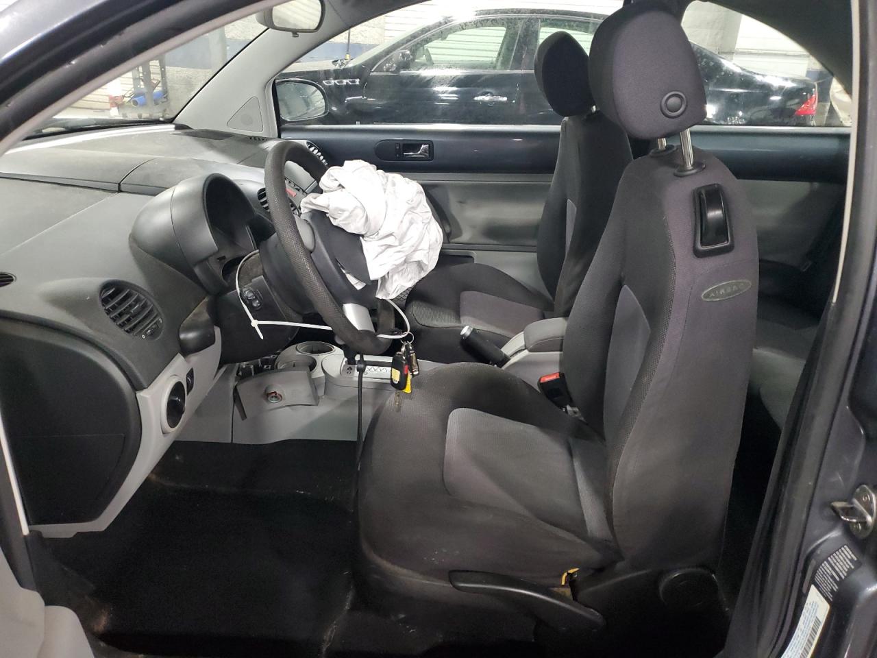 2004 Volkswagen New Beetle Gls Gray vin: 3VWCK31C04M417314