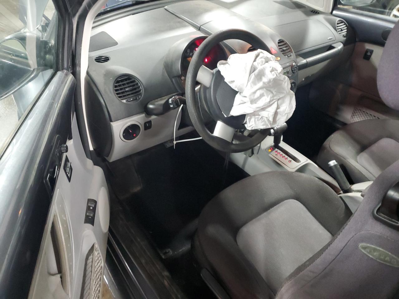 2004 Volkswagen New Beetle Gls Gray vin: 3VWCK31C04M417314