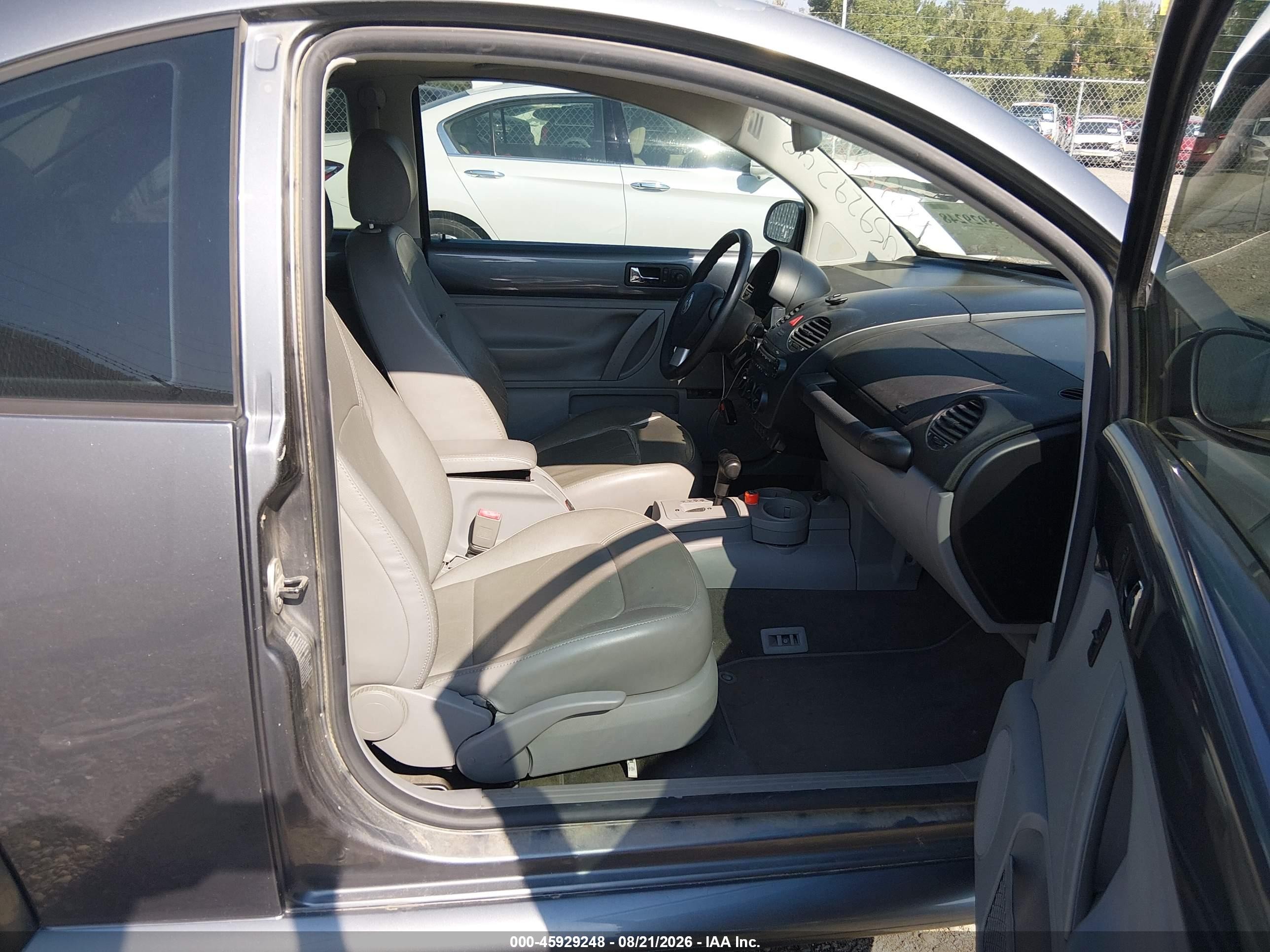 2005 Volkswagen New Beetle Gls Gray vin: 3VWCK31C05M410719