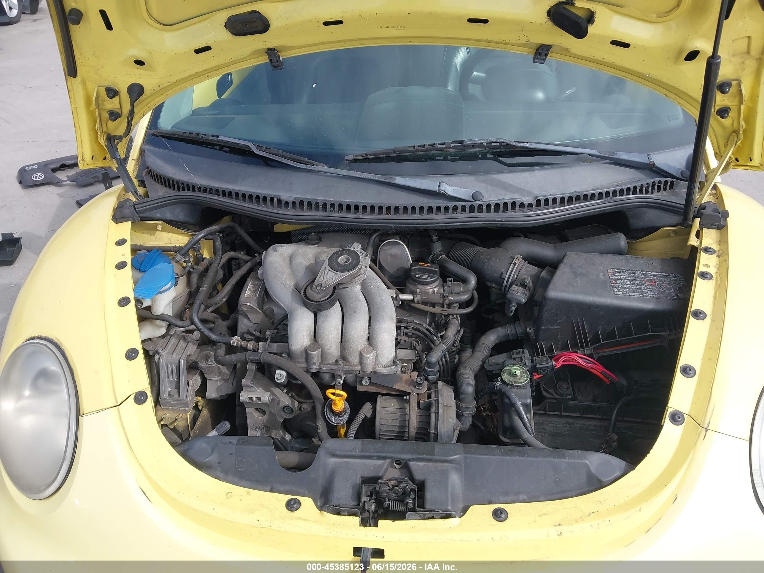 2005 Volkswagen New Beetle Gls Yellow vin: 3VWCK31C45M417429