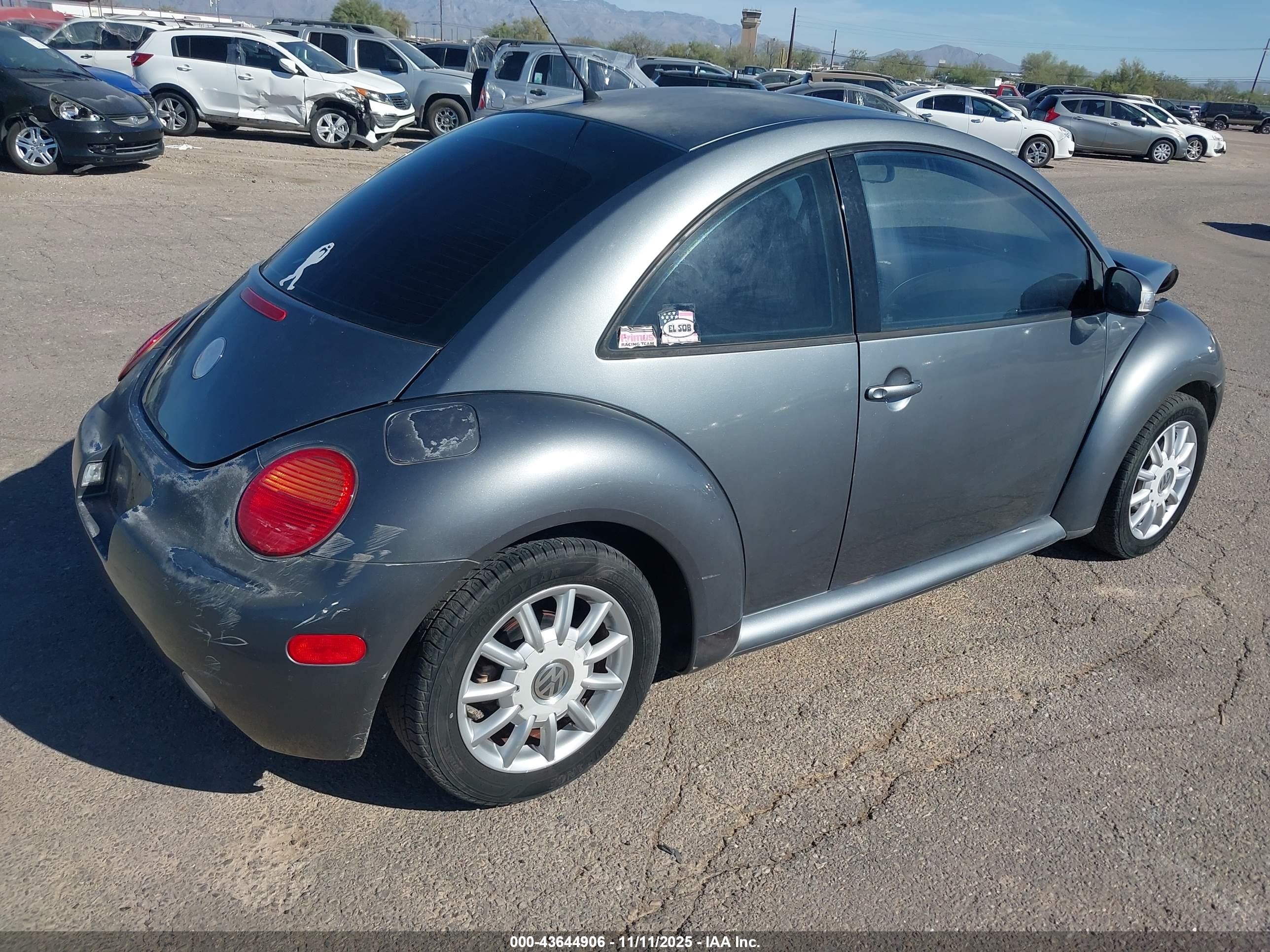 2005 Volkswagen New Beetle Coupe Gls Gray vin: 3VWCK31C55M400753