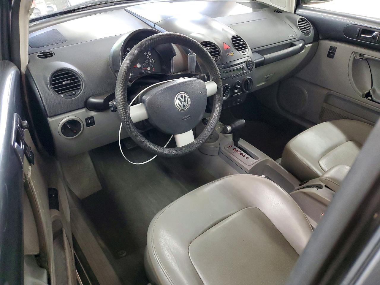 2004 Volkswagen New Beetle Gls Gray vin: 3VWCK31C94M413455