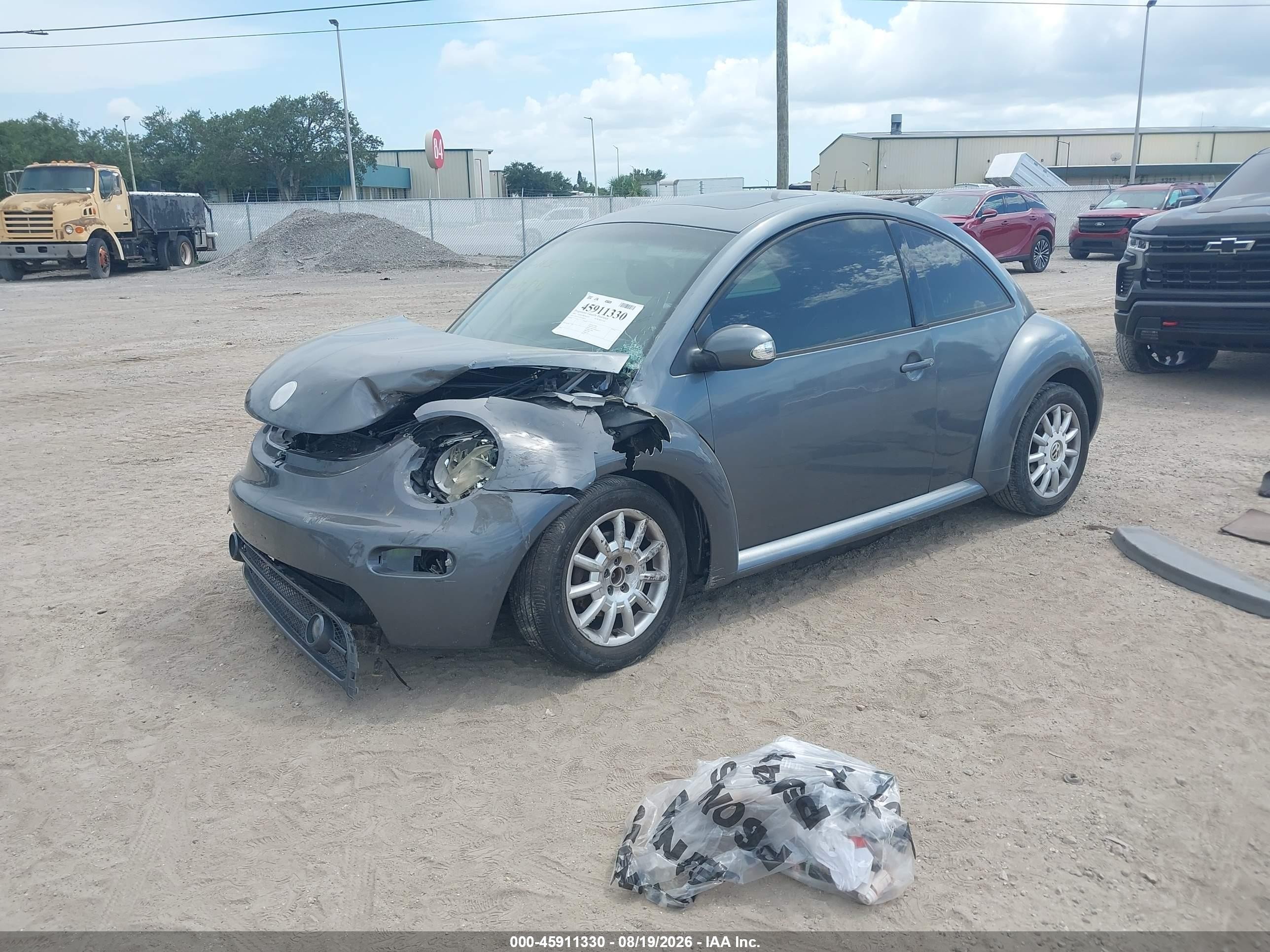 2005 Volkswagen New Beetle Gls Gray vin: 3VWCK31CX5M400263