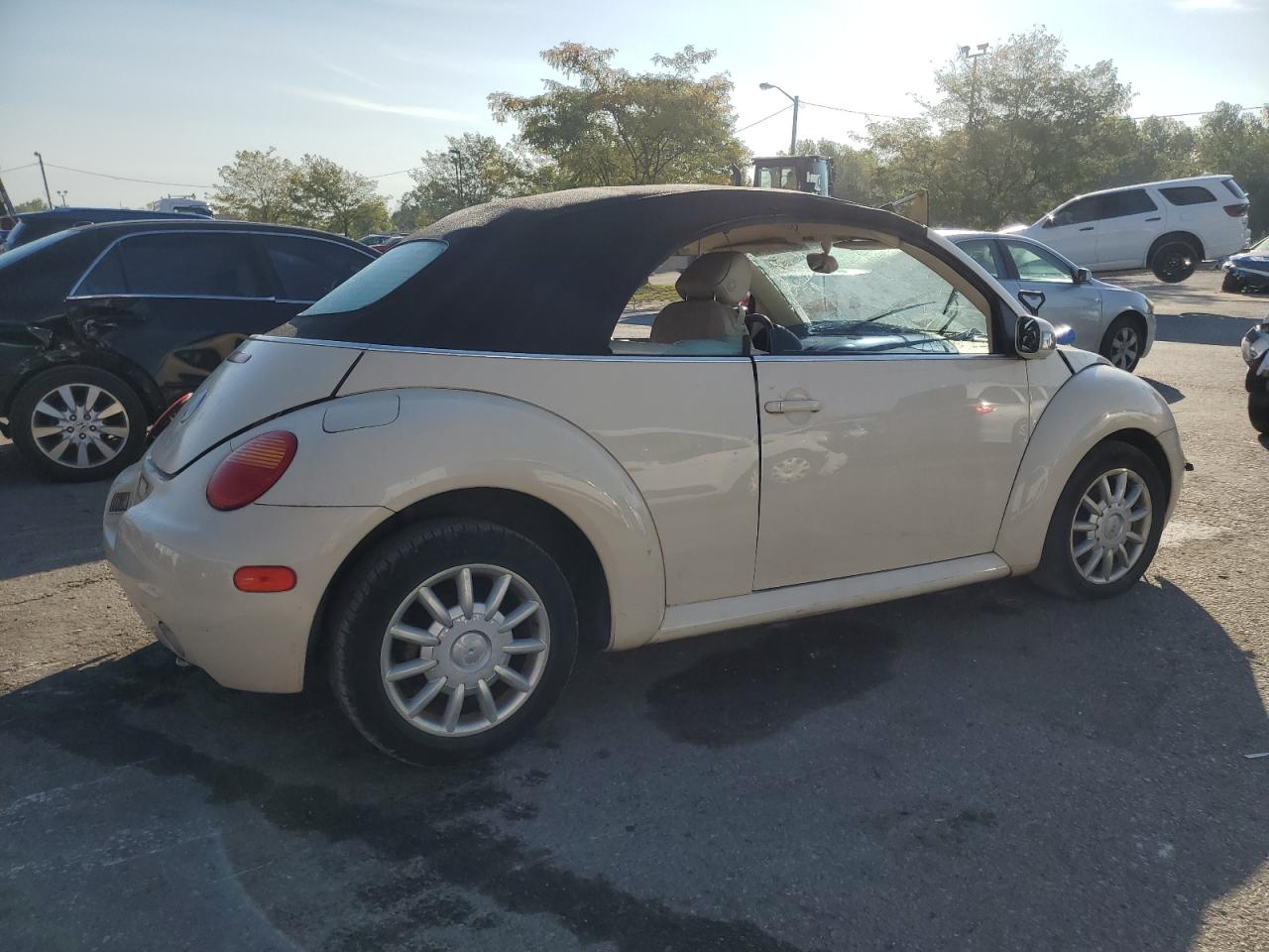 2004 Volkswagen New Beetle Gls Tan vin: 3VWCM21Y44M300822