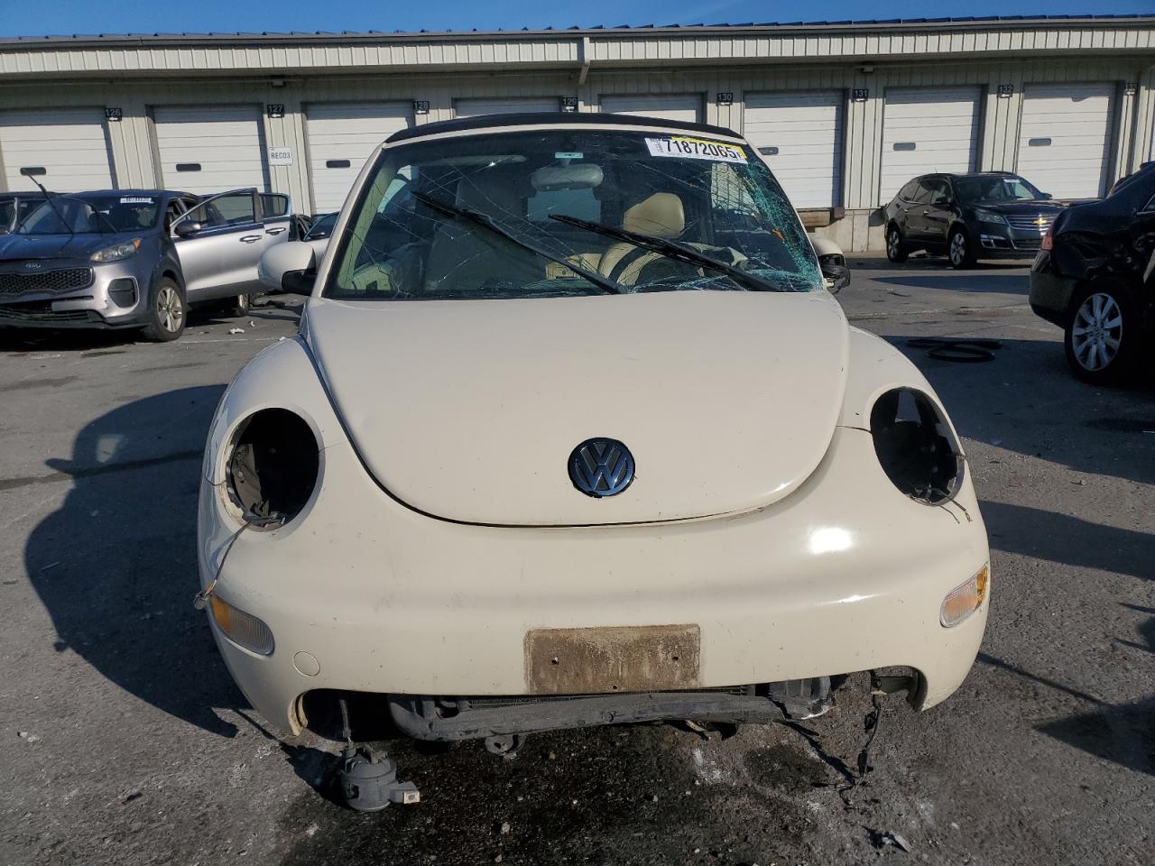 2004 Volkswagen New Beetle Gls Tan vin: 3VWCM21Y44M300822