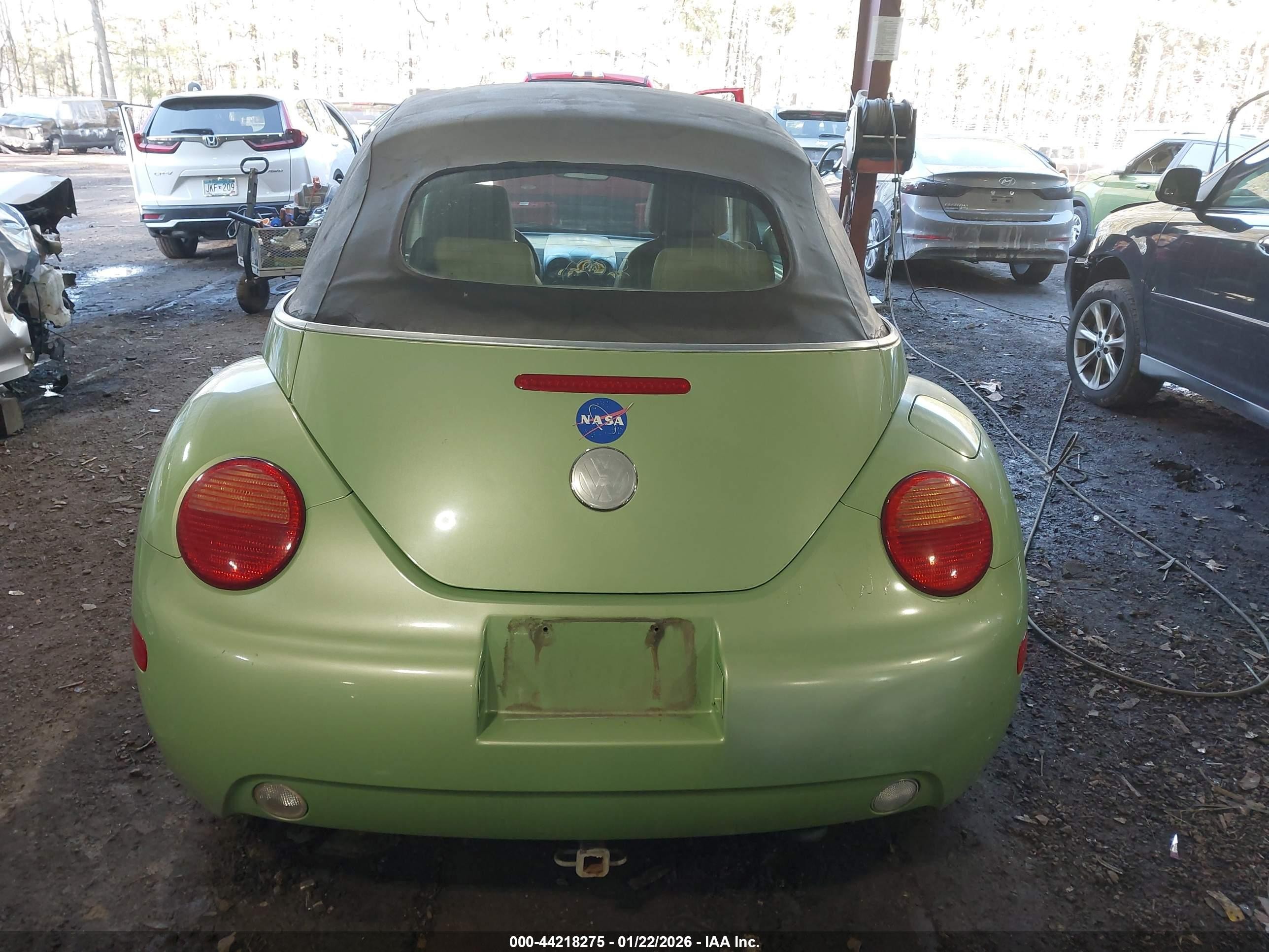 2005 Volkswagen New Beetle Gls Зеленый vin: 3VWCM31Y15M304558