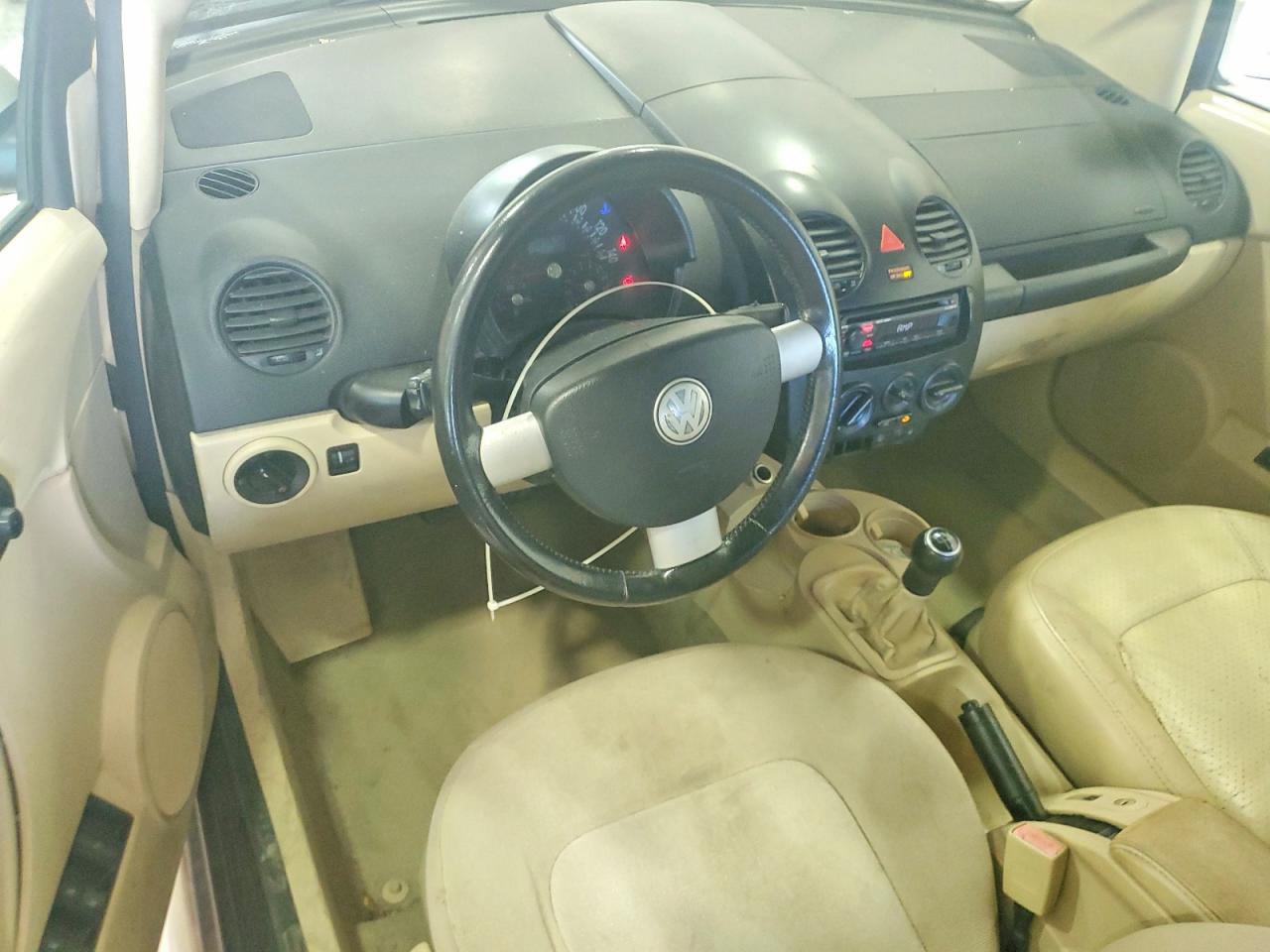 2004 Volkswagen New Beetle Gls Бежевый vin: 3VWCM31Y34M322204