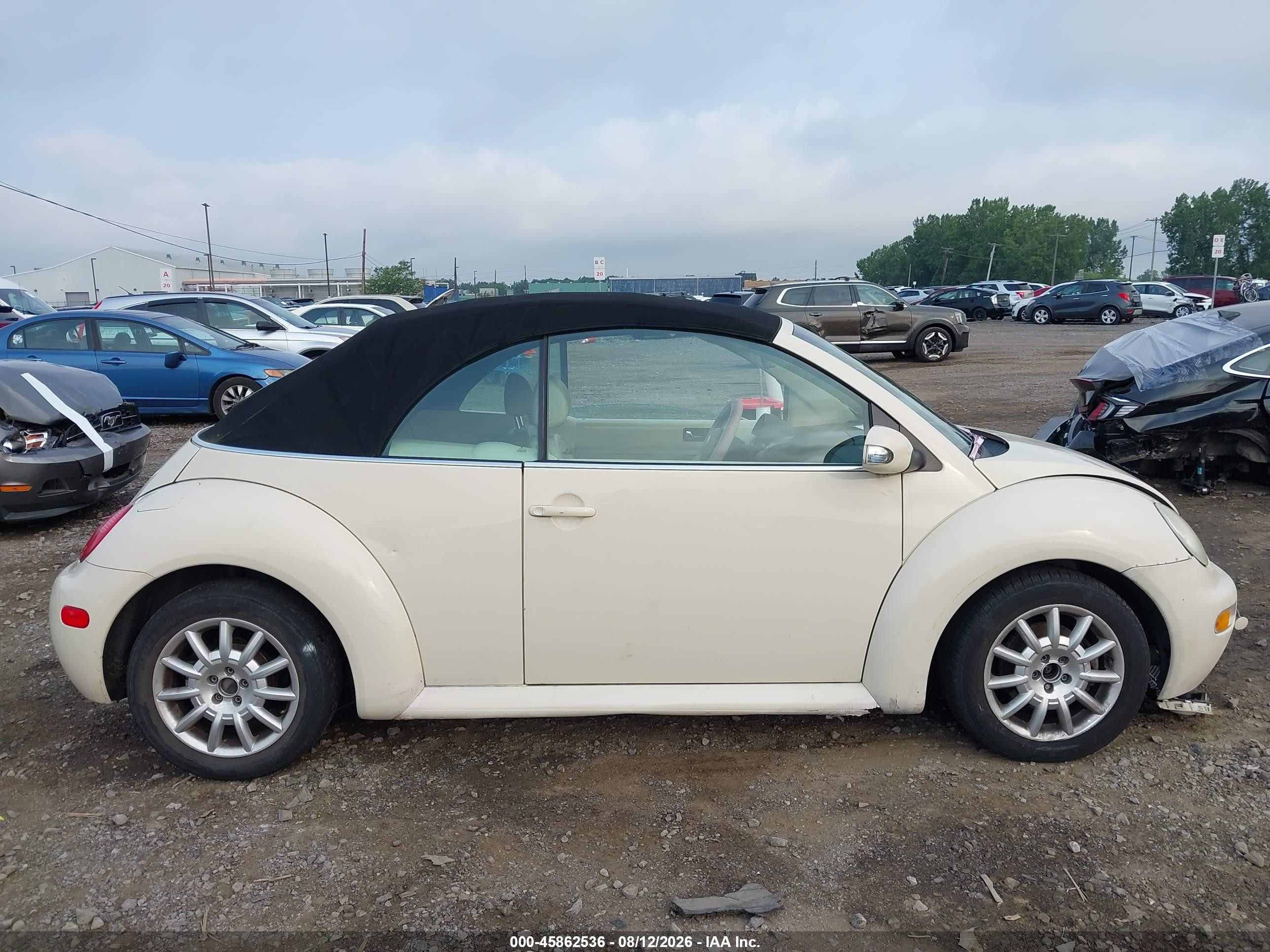 2004 Volkswagen New Beetle Gls Cream vin: 3VWCM31Y74M321976