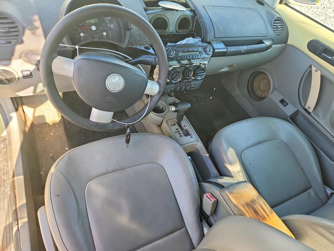 2005 Volkswagen New Beetle Gls Yellow vin: 3VWCM31Y85M317517