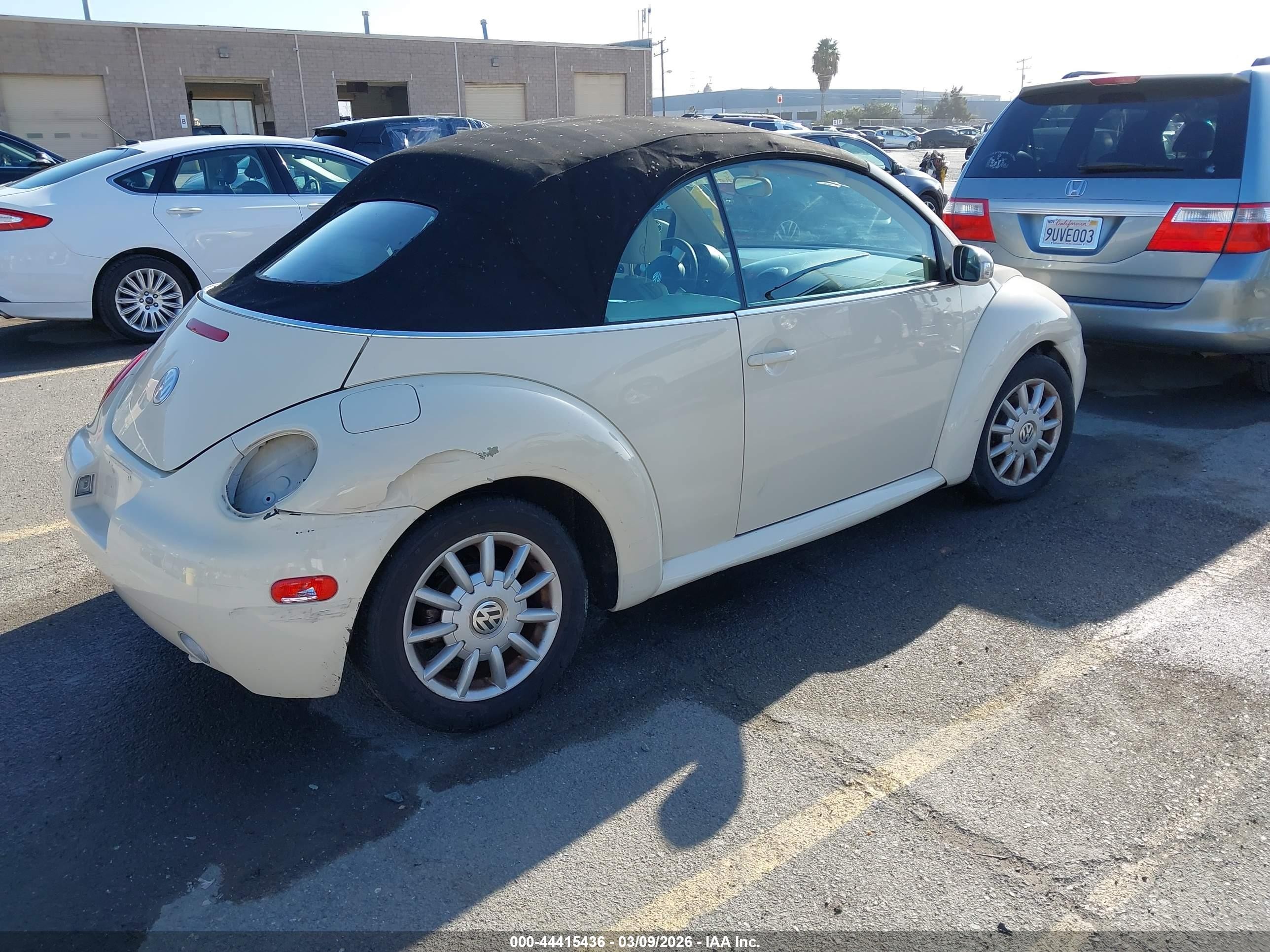 2005 Volkswagen New Beetle Gls Кремовый vin: 3VWCM31Y85M318277