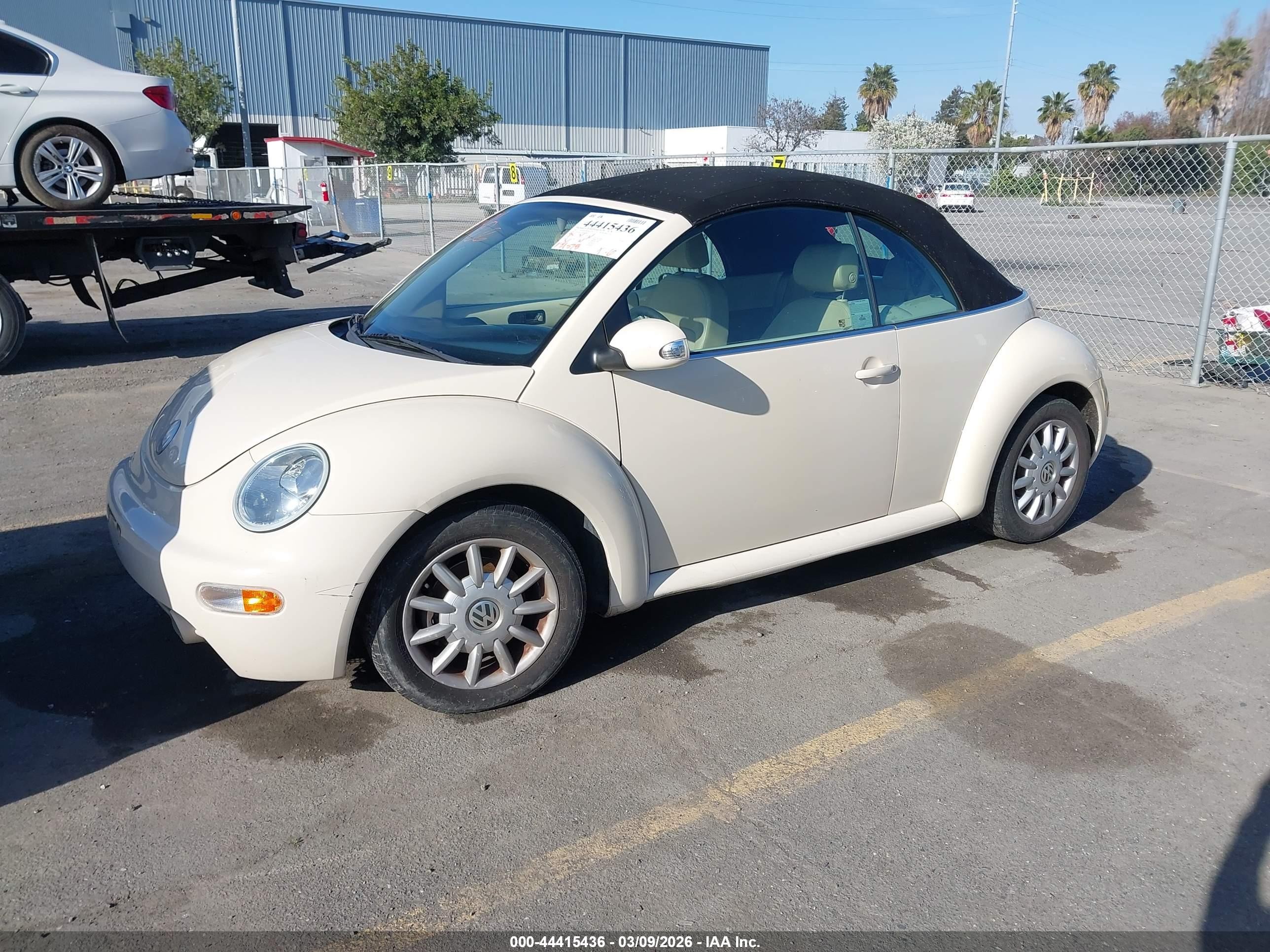 2005 Volkswagen New Beetle Gls Кремовый vin: 3VWCM31Y85M318277