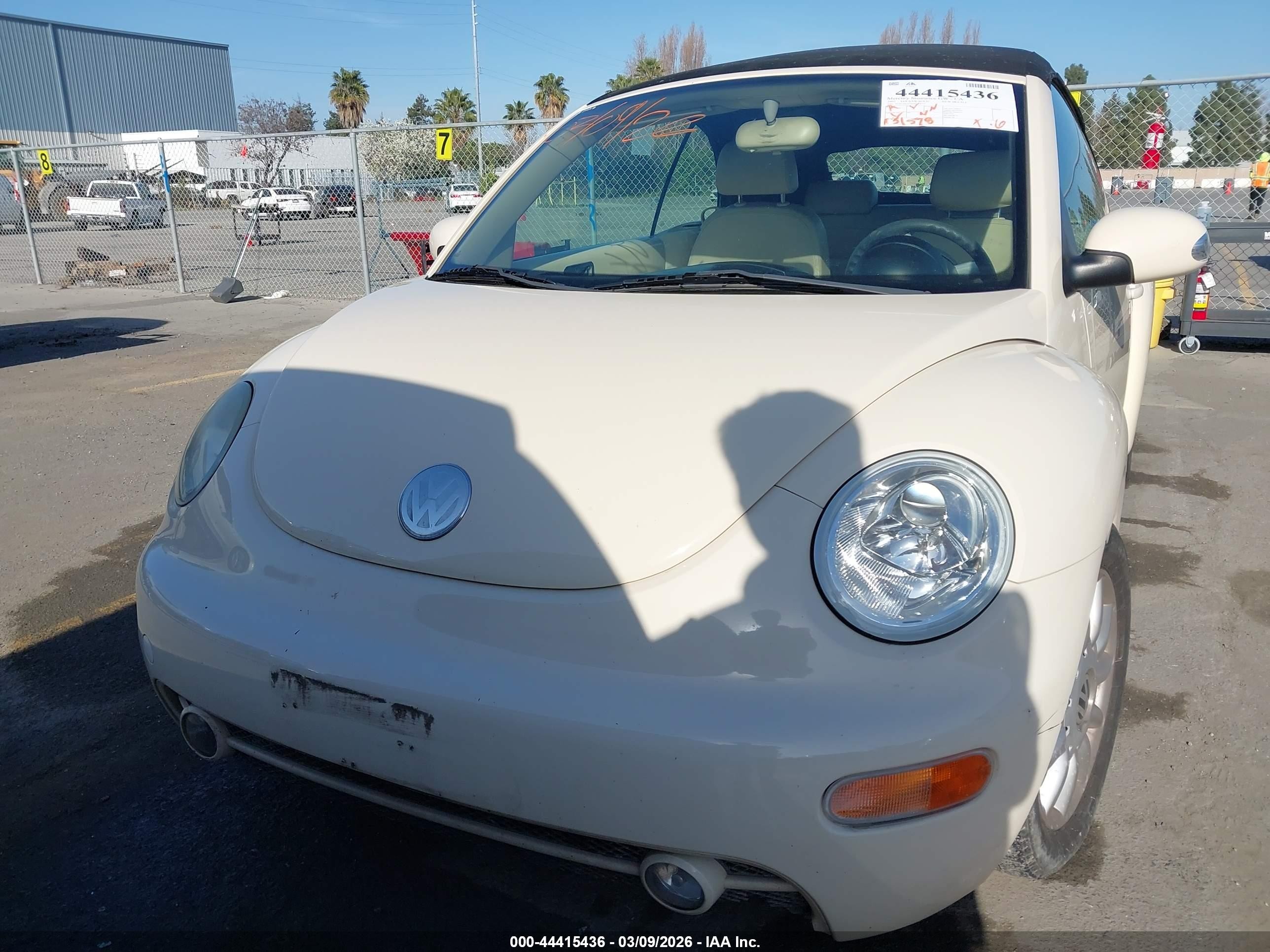 2005 Volkswagen New Beetle Gls Кремовый vin: 3VWCM31Y85M318277