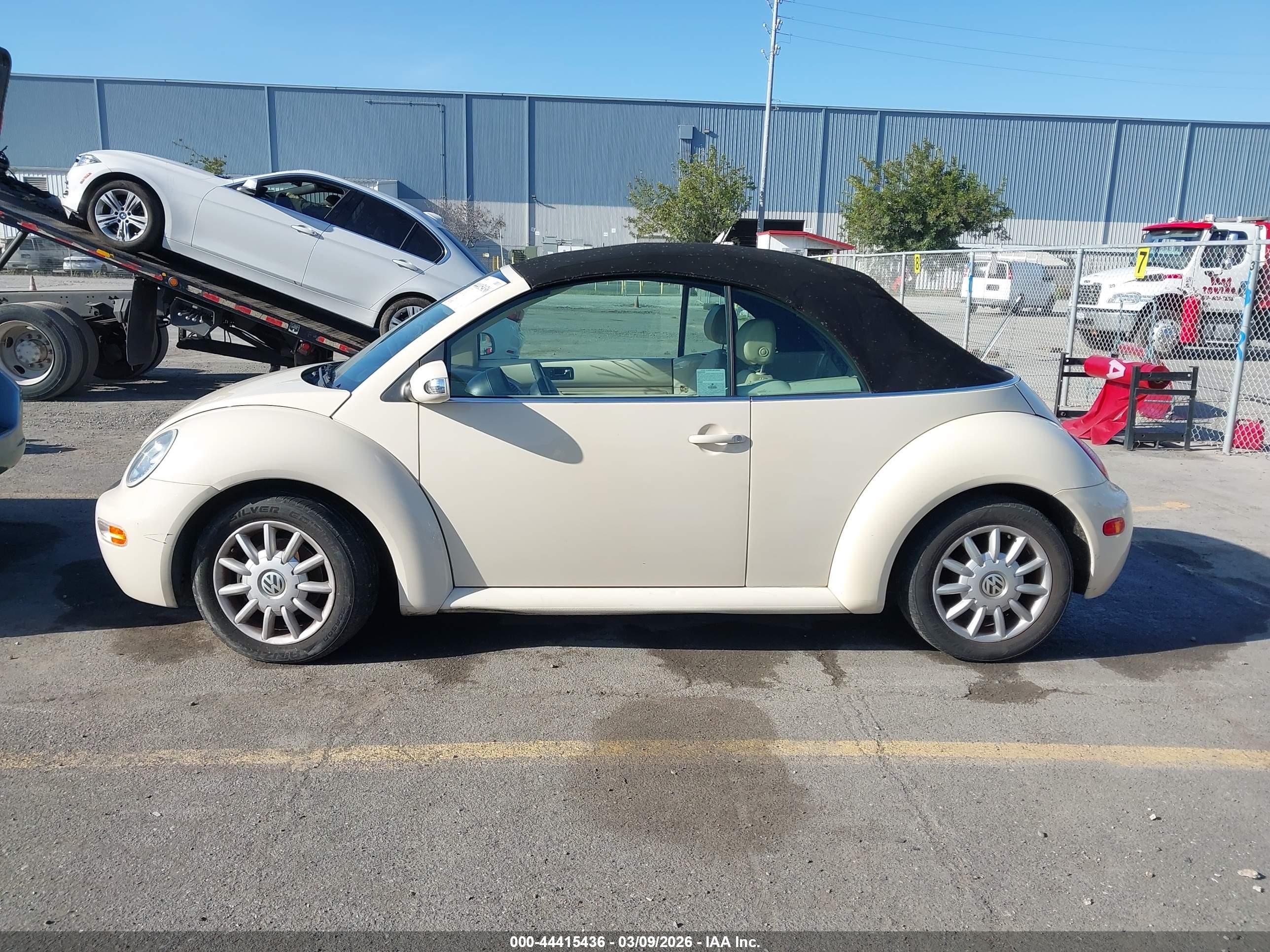 2005 Volkswagen New Beetle Gls Кремовый vin: 3VWCM31Y85M318277