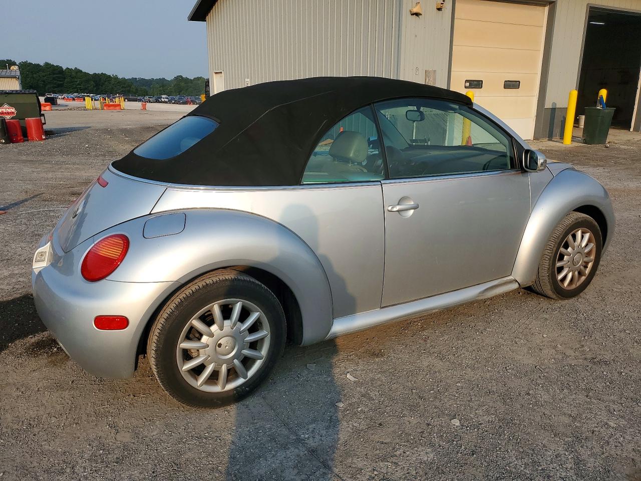 2004 Volkswagen New Beetle Gls Серебряный vin: 3VWCM31Y94M324927