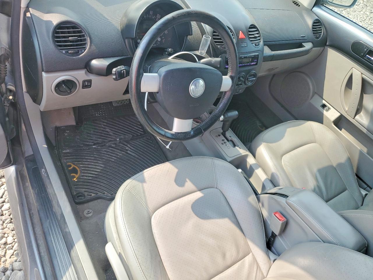 2005 Volkswagen New Beetle Gls Gray vin: 3VWCM31Y95M302850
