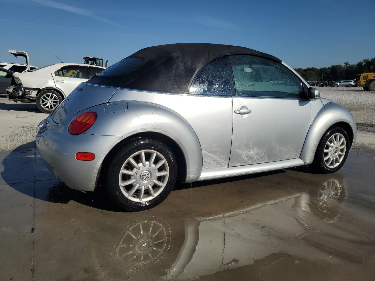 2004 Volkswagen New Beetle Gls Silver vin: 3VWCM31YX4M334897