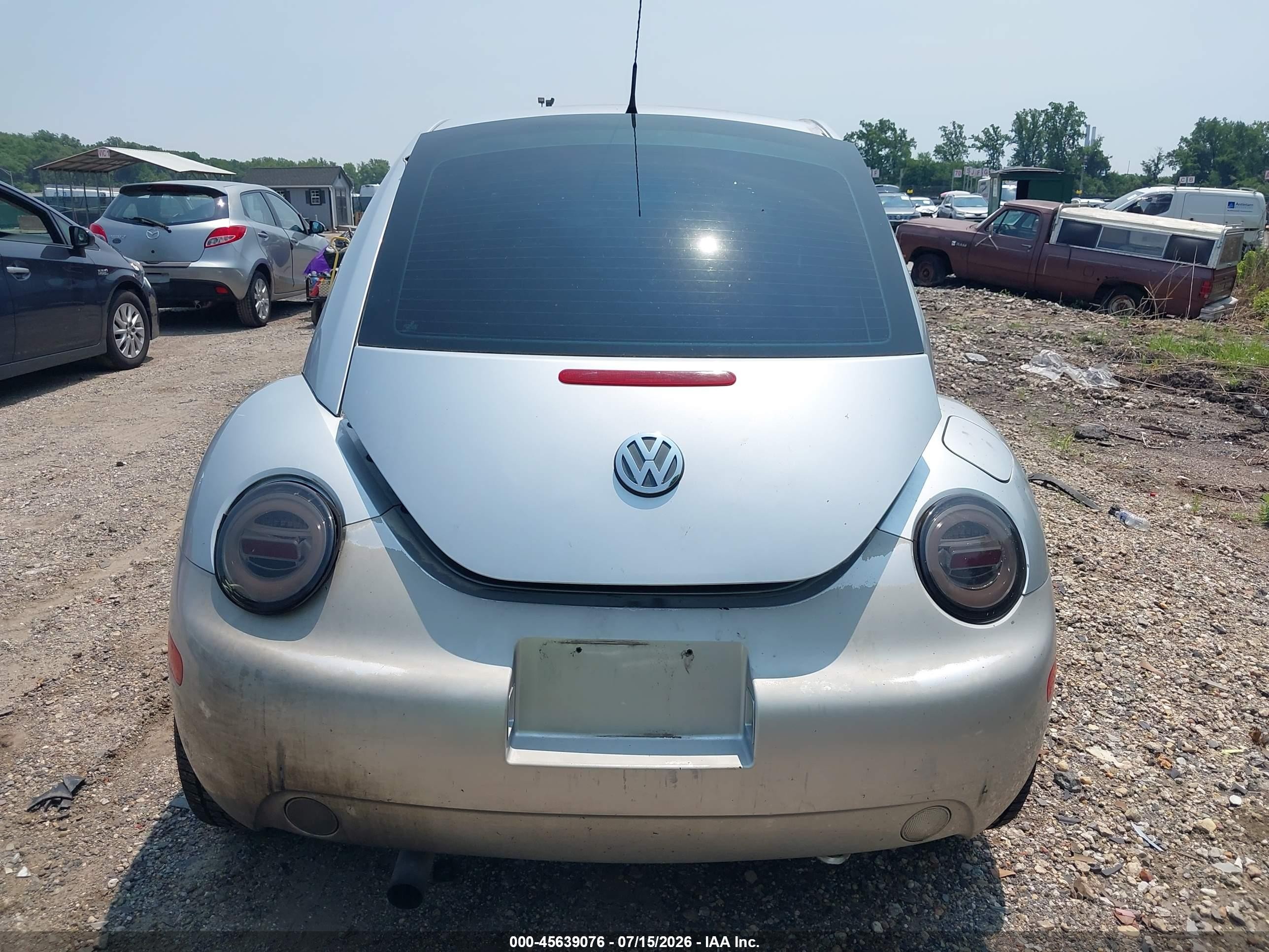 2002 Volkswagen New Beetle Gls Tdi Silver vin: 3VWCP21C02M421145
