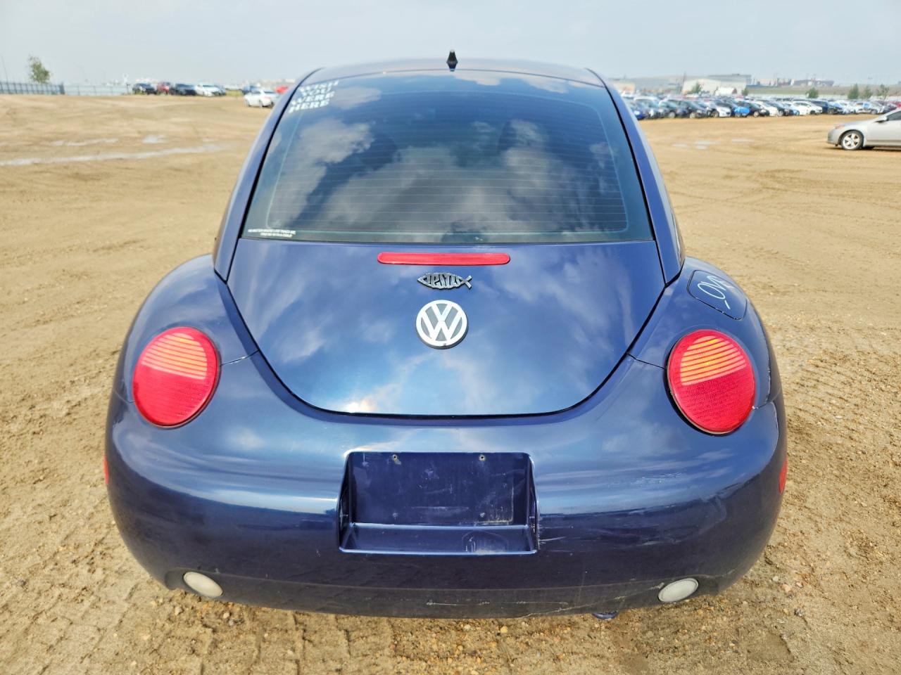2001 Volkswagen New Beetle Gls Blue vin: 3VWCS21C11M411415