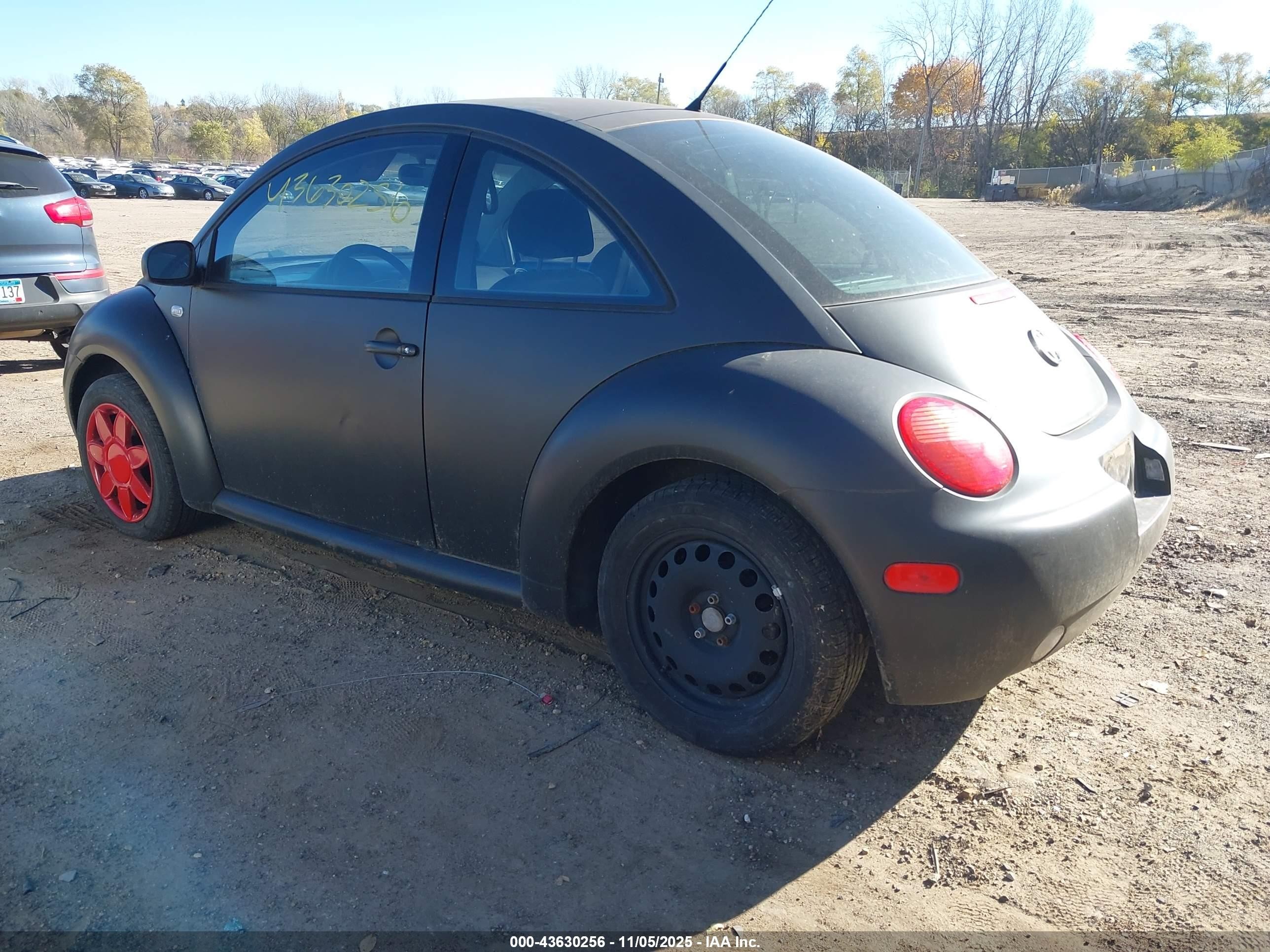 2001 Volkswagen New Beetle Gls Черный vin: 3VWCS21C51M422305