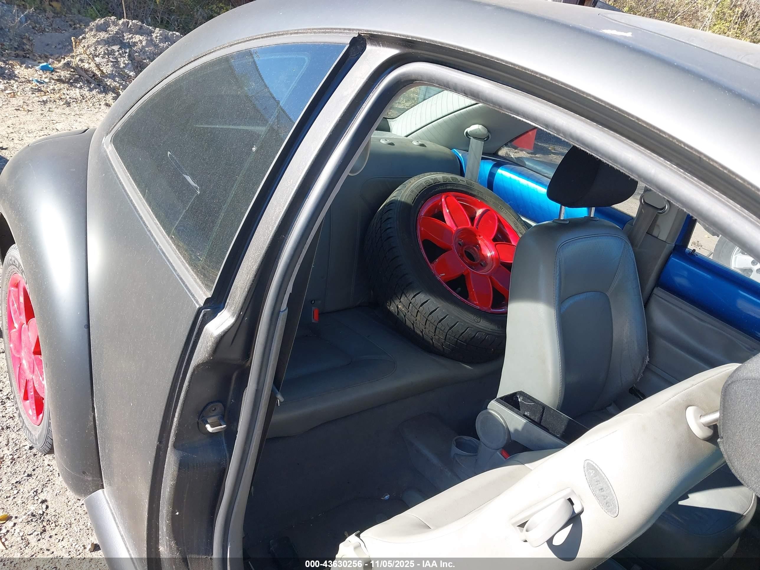 2001 Volkswagen New Beetle Gls Черный vin: 3VWCS21C51M422305