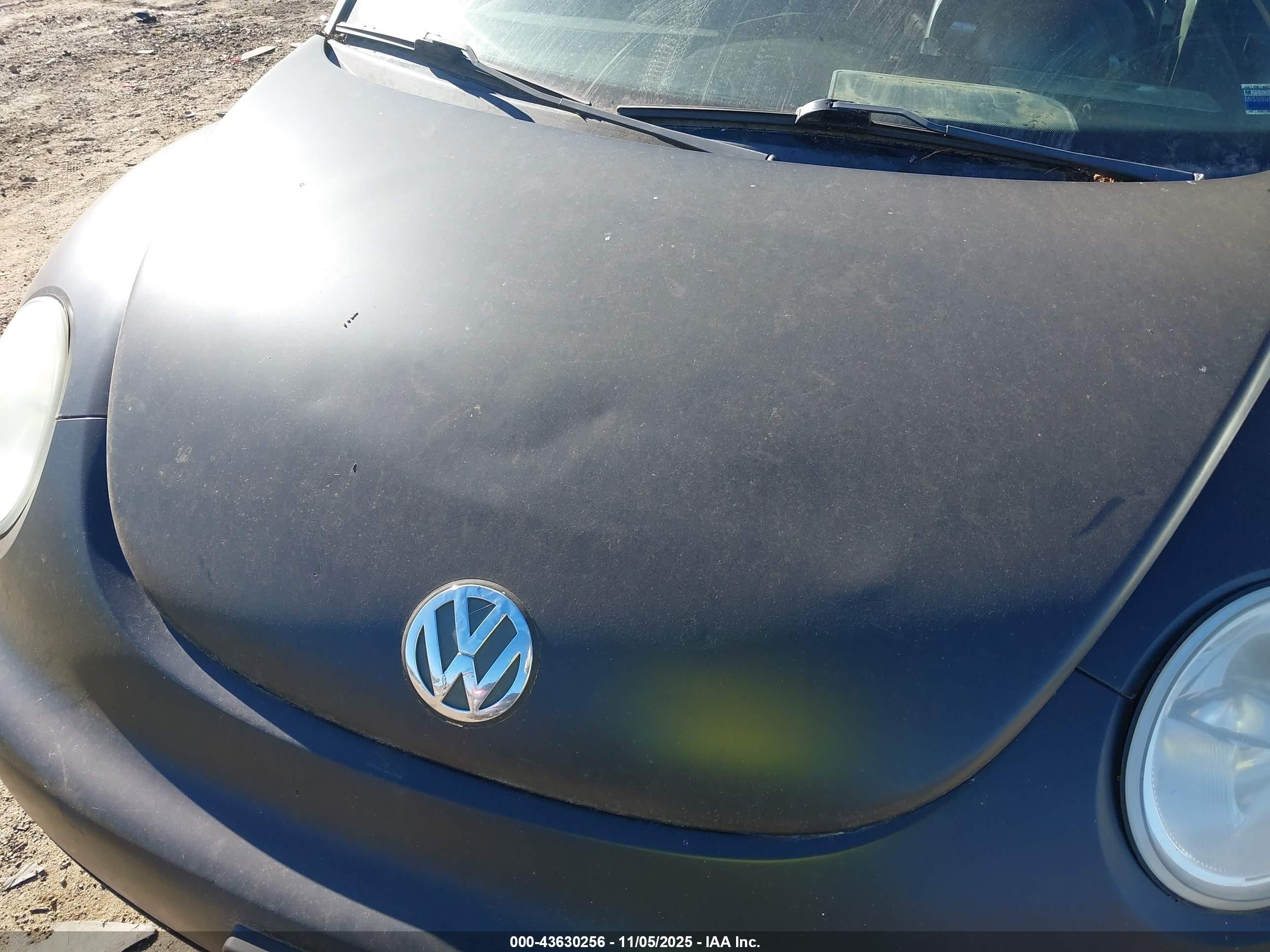 2001 Volkswagen New Beetle Gls Черный vin: 3VWCS21C51M422305