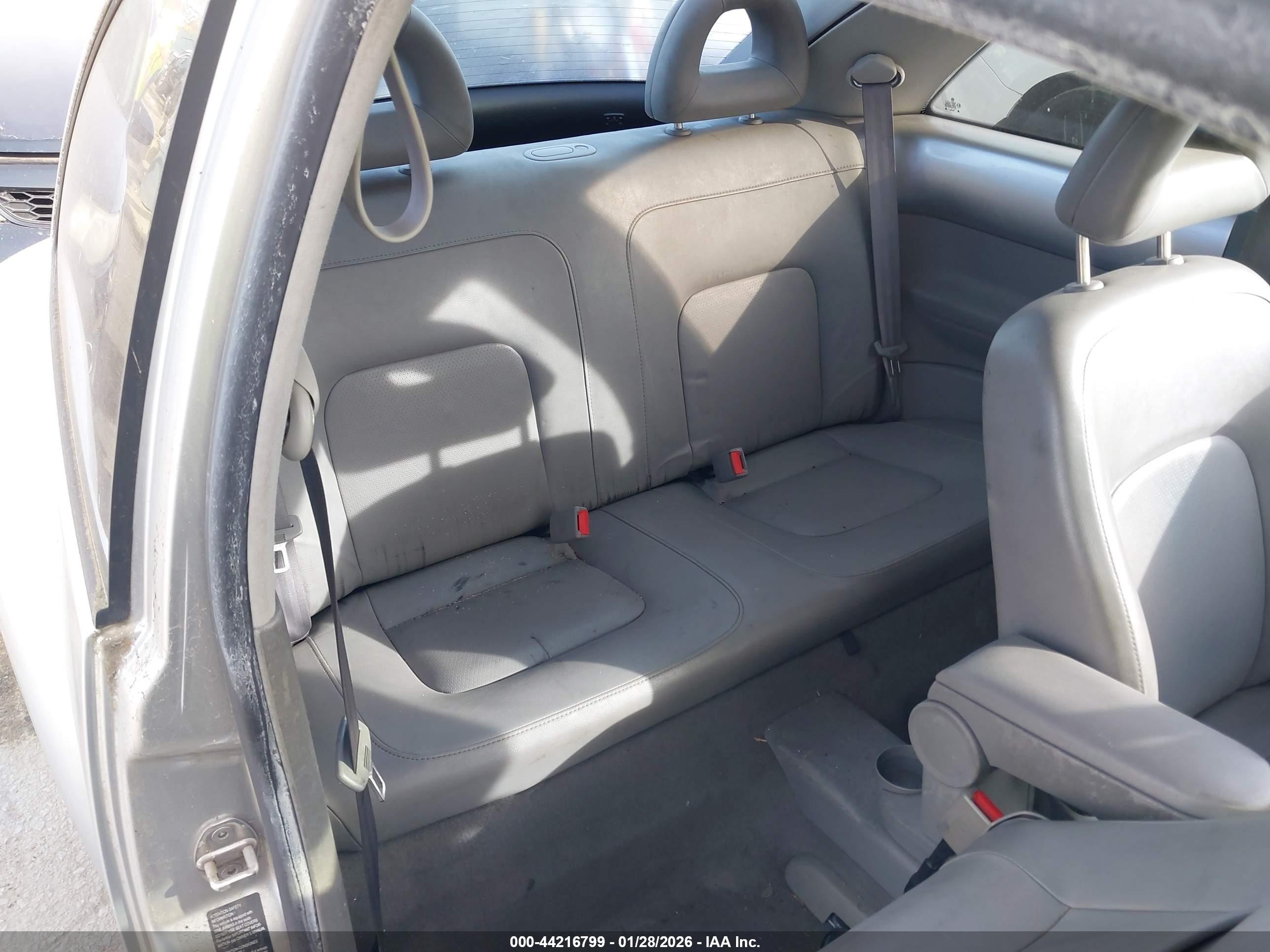 2001 Volkswagen New Beetle Gls Silver vin: 3VWCT21C61M412685