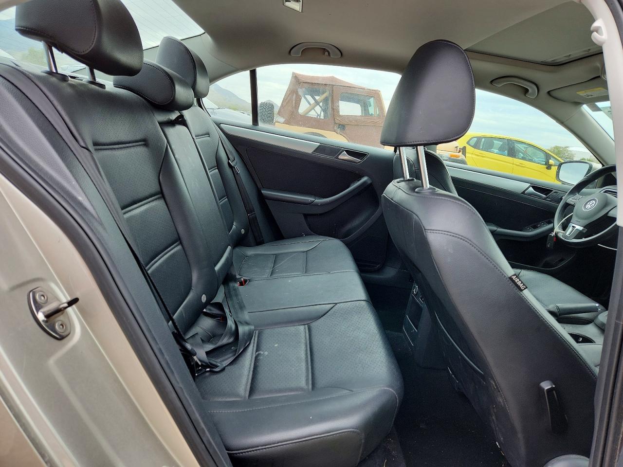 2014 Volkswagen Jetta Se Beige vin: 3VWD07AJ0EM214439