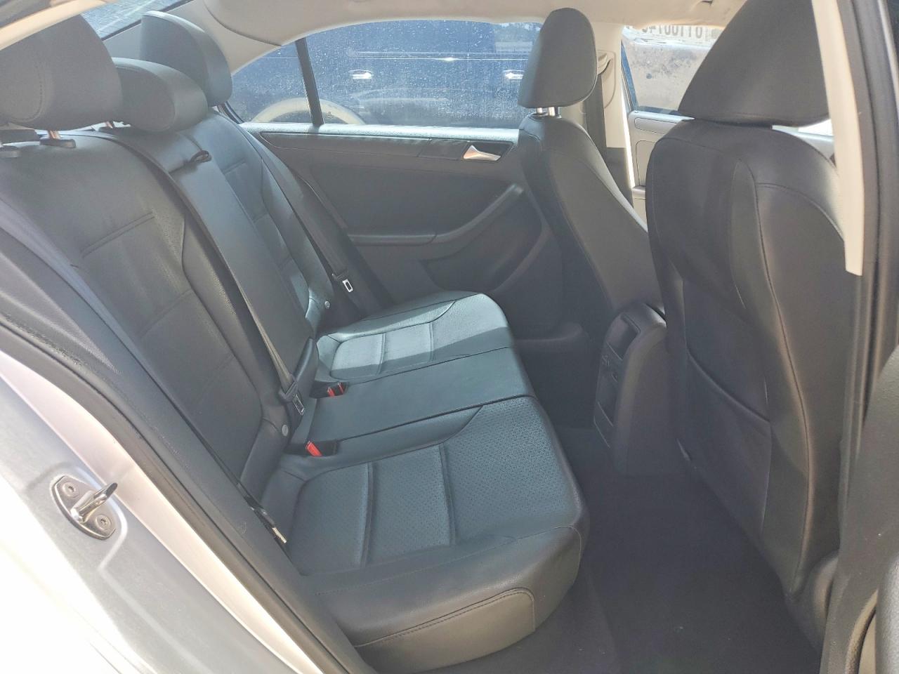 2014 Volkswagen Jetta Se Silver vin: 3VWD07AJ0EM231905