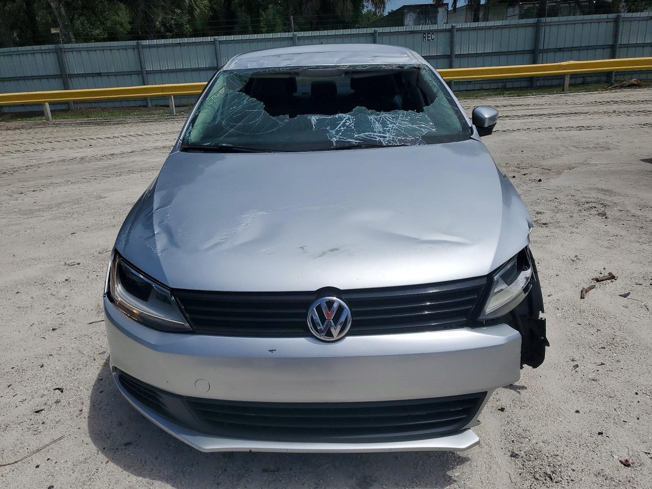 2014 Volkswagen Jetta Se Silver vin: 3VWD07AJ0EM231905
