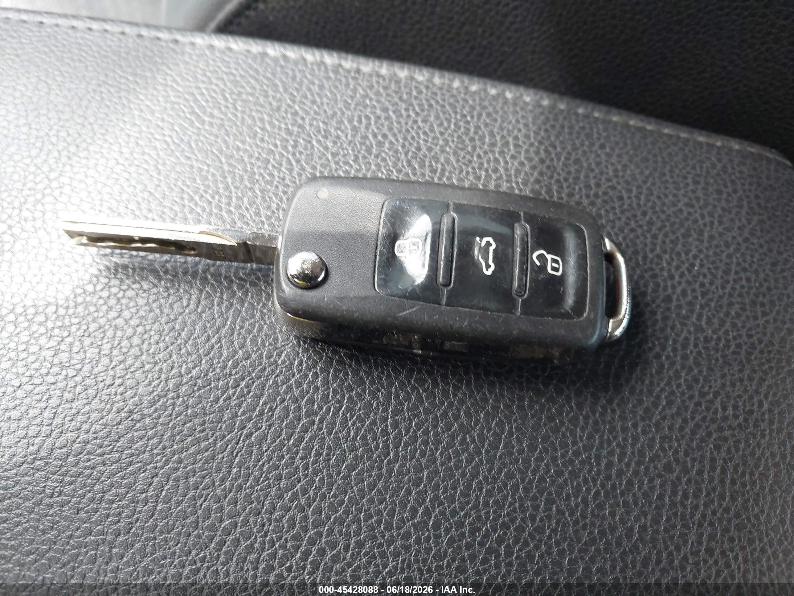 2014 Volkswagen Jetta 1.8t Se Черный vin: 3VWD07AJ0EM428752