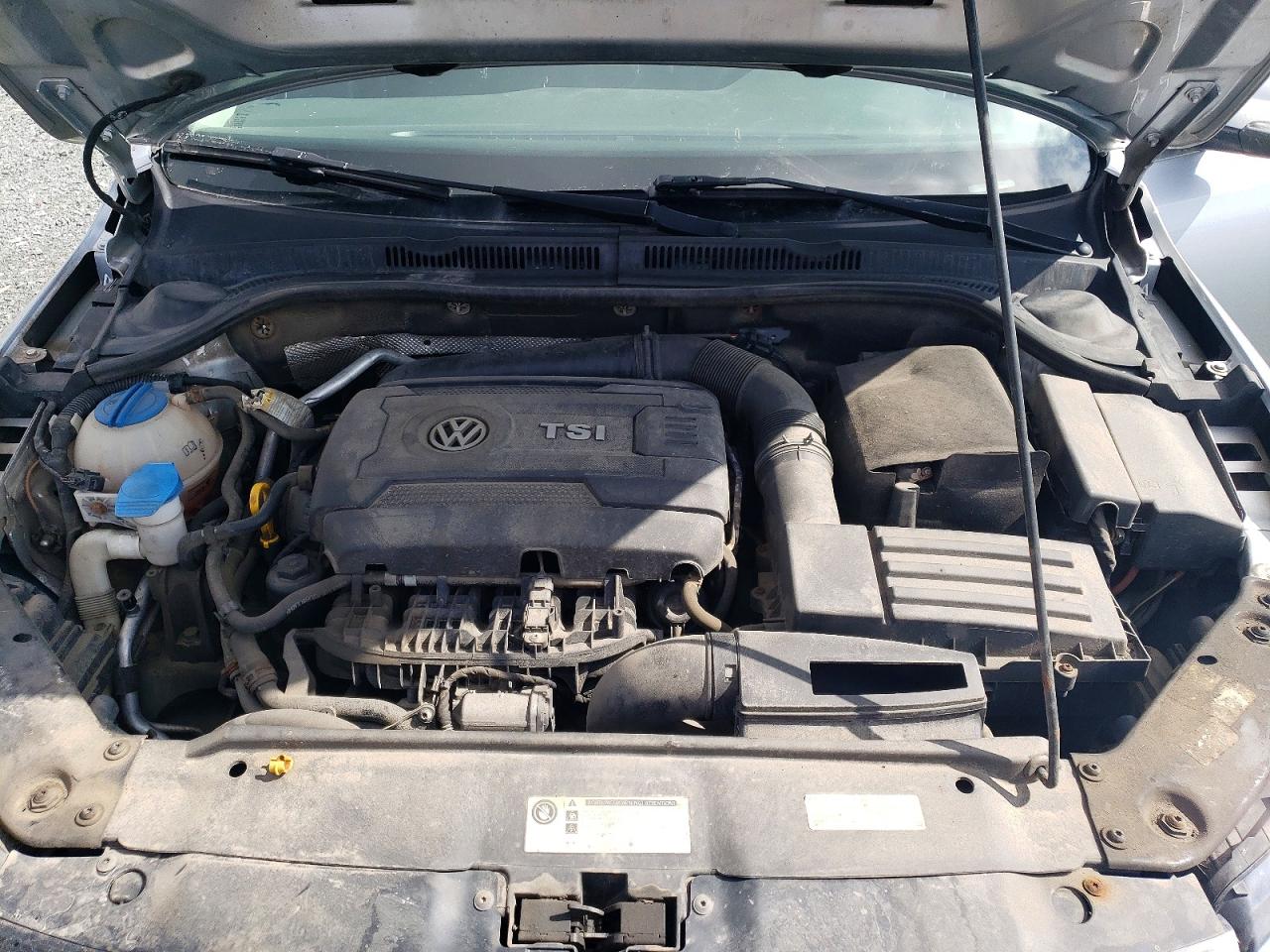 2015 Volkswagen Jetta Se Silver vin: 3VWD07AJ0FM212059