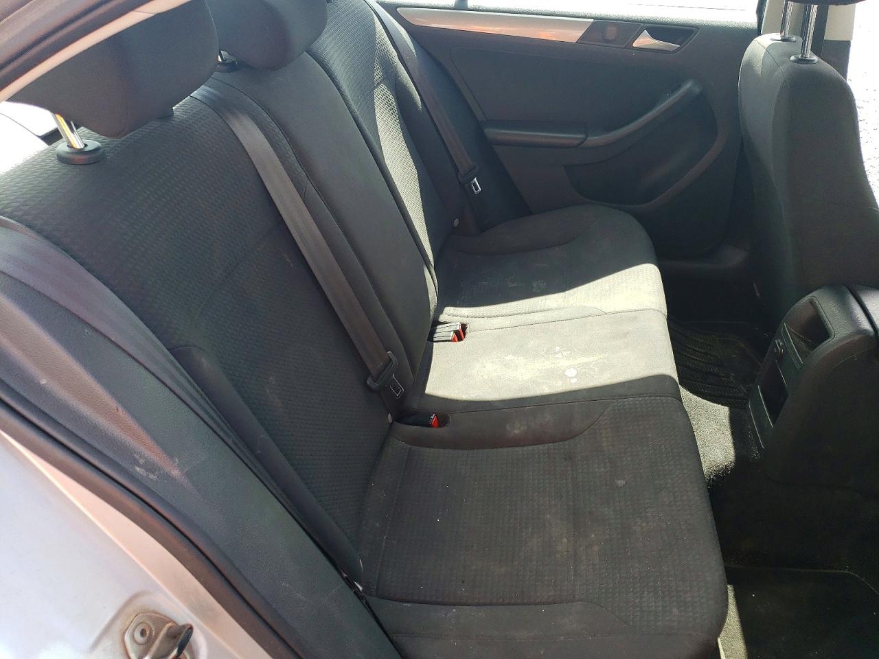 2015 Volkswagen Jetta Se Silver vin: 3VWD07AJ0FM212059