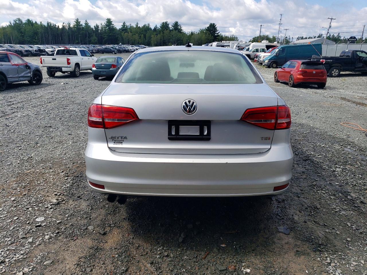 2015 Volkswagen Jetta Se Silver vin: 3VWD07AJ0FM212059