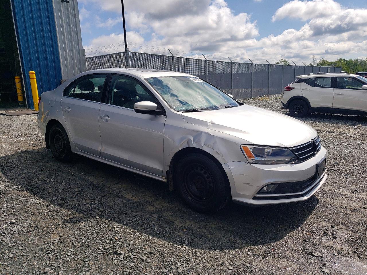 2015 Volkswagen Jetta Se Silver vin: 3VWD07AJ0FM212059