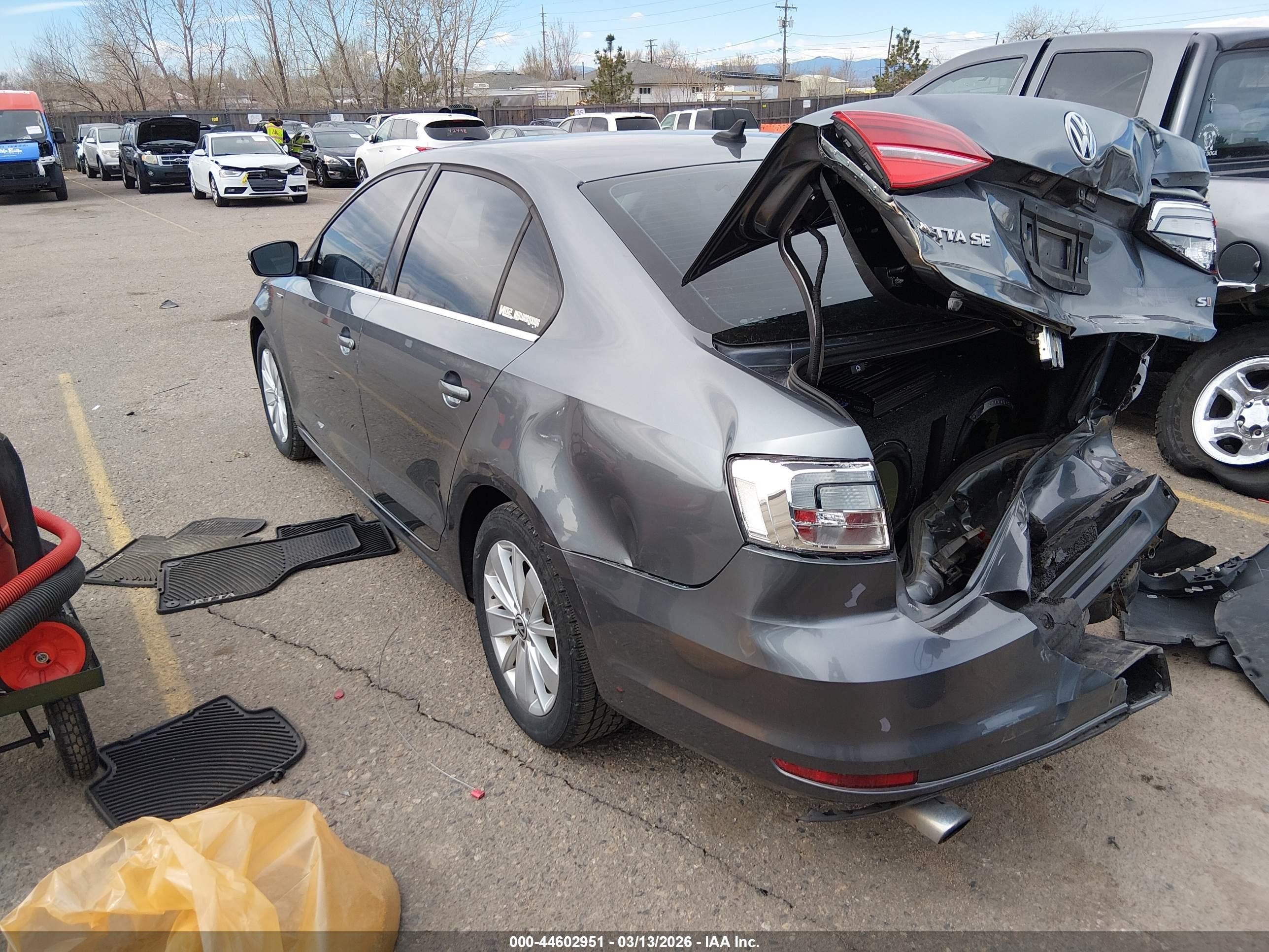 2015 Volkswagen Jetta 1.8t Se Серый vin: 3VWD07AJ0FM265764