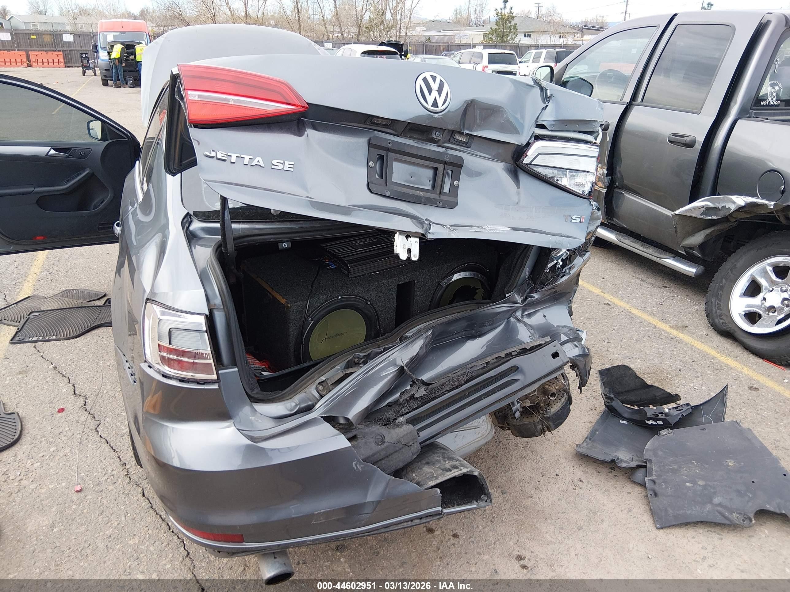 2015 Volkswagen Jetta 1.8t Se Серый vin: 3VWD07AJ0FM265764