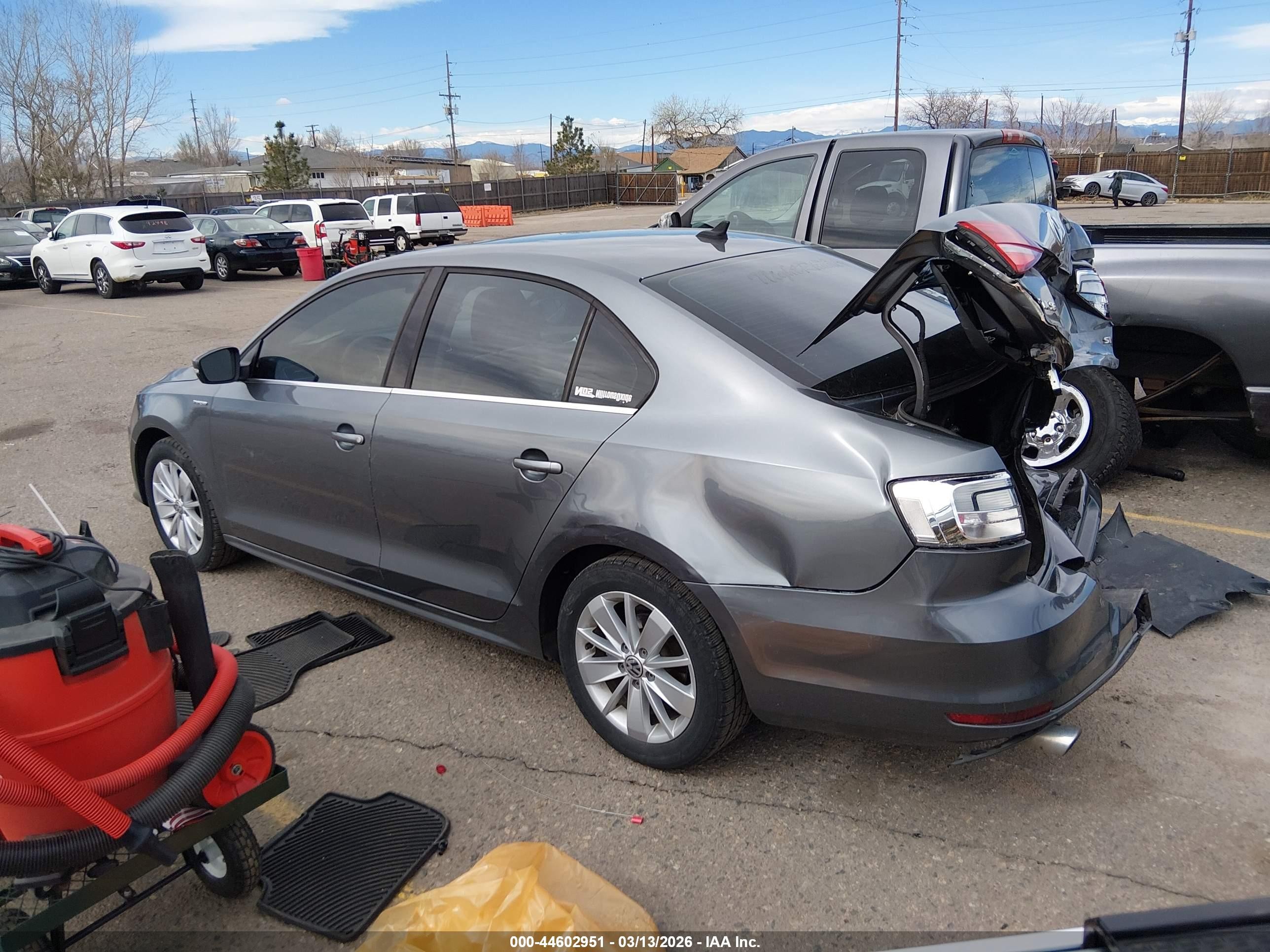 2015 Volkswagen Jetta 1.8t Se Серый vin: 3VWD07AJ0FM265764