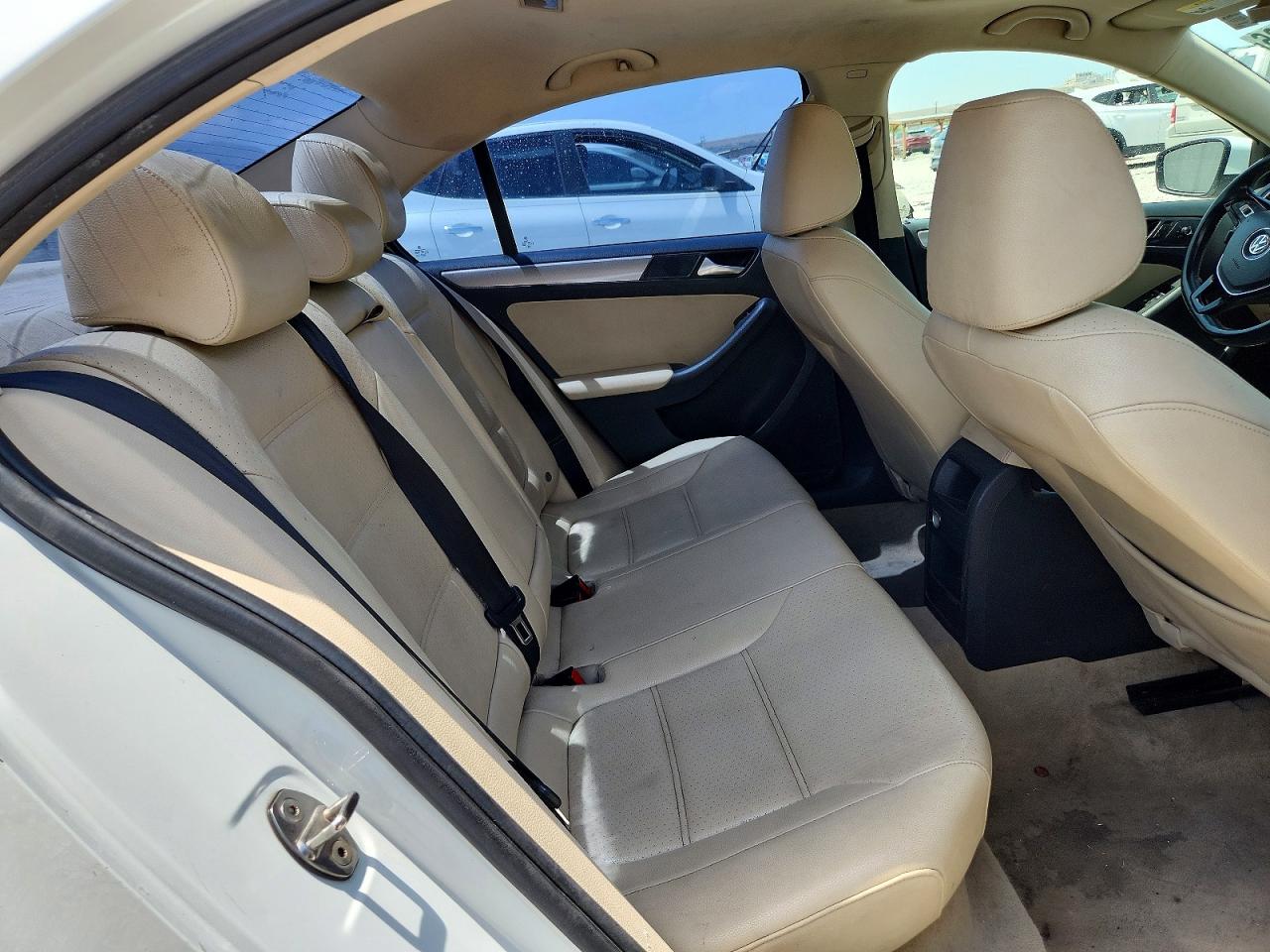 2015 Volkswagen Jetta Se White vin: 3VWD07AJ0FM272682