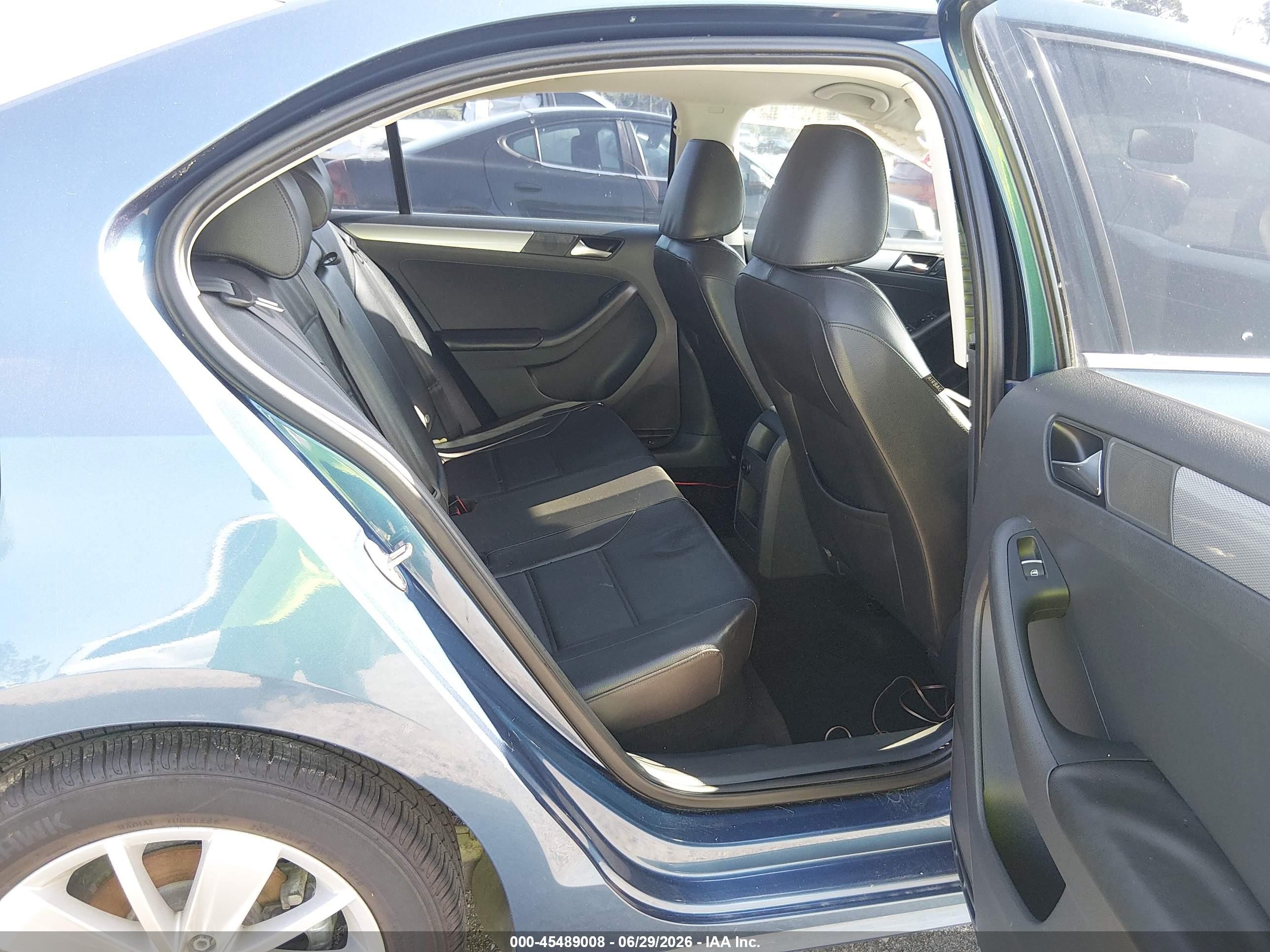 2015 Volkswagen Jetta 1.8t Se Blue vin: 3VWD07AJ0FM314607