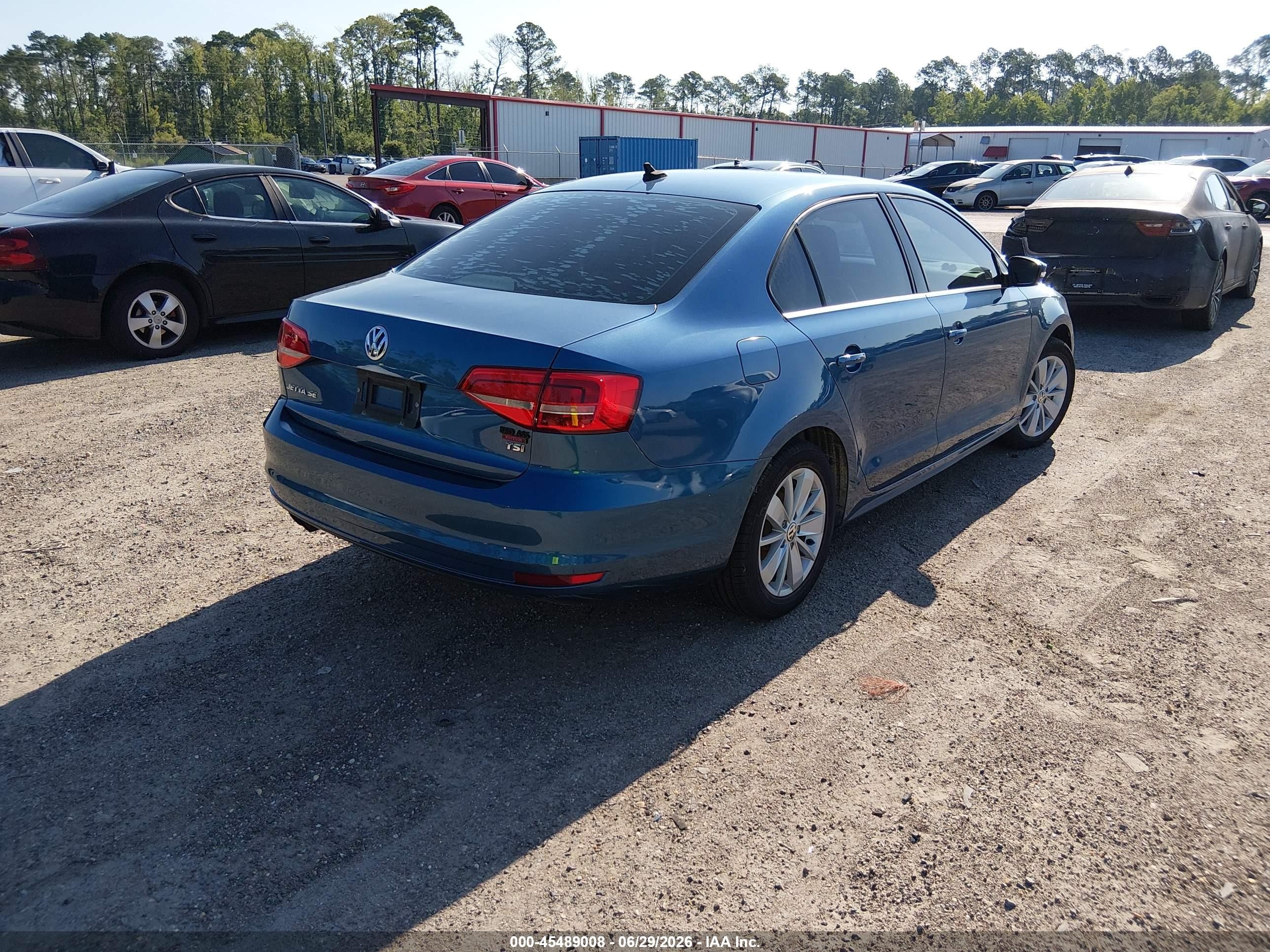 2015 Volkswagen Jetta 1.8t Se Blue vin: 3VWD07AJ0FM314607