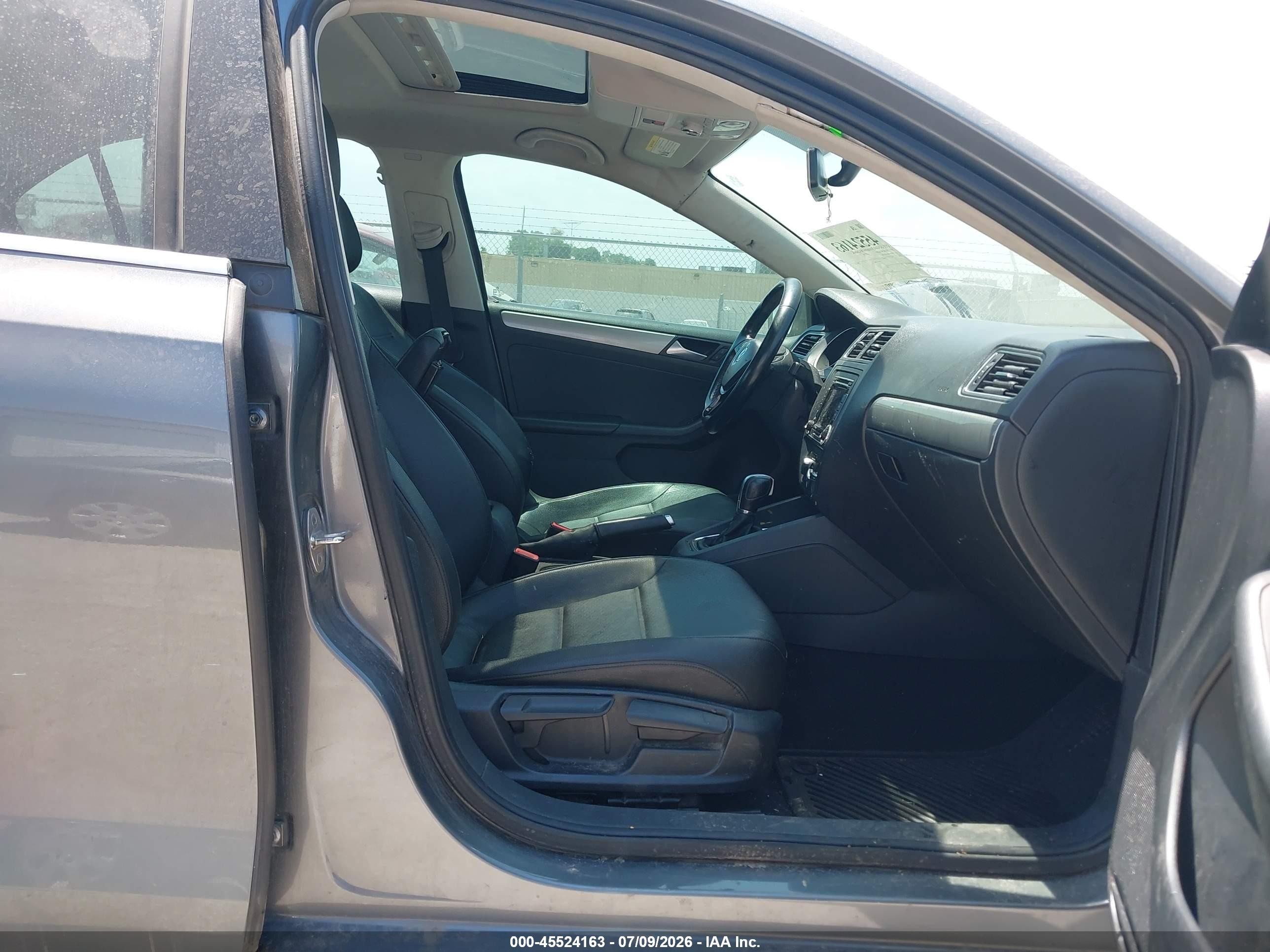 2015 Volkswagen Jetta 1.8t Se Серый vin: 3VWD07AJ0FM317166