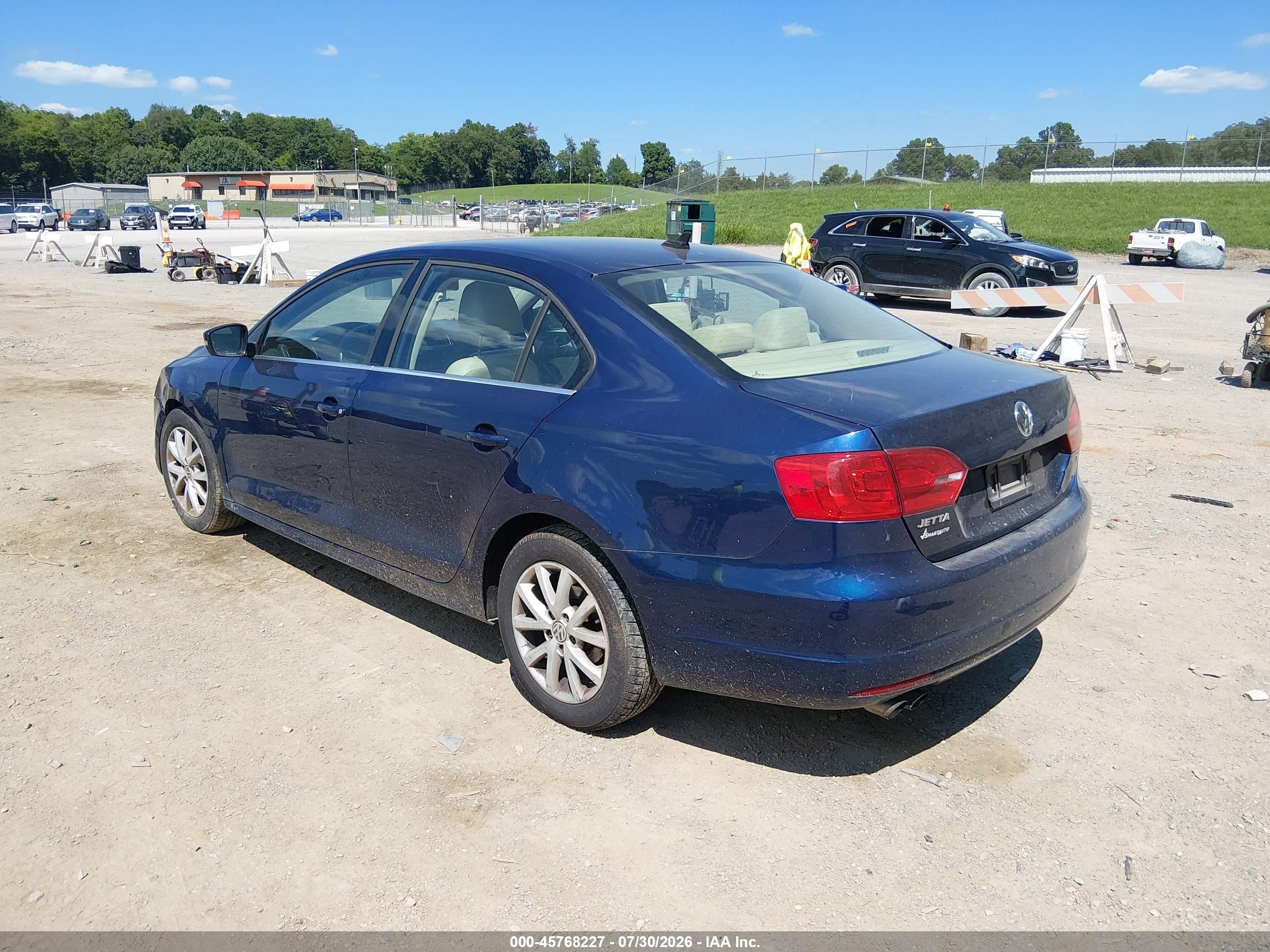 2014 Volkswagen Jetta 1.8t Se Blue vin: 3VWD07AJ1EM289800